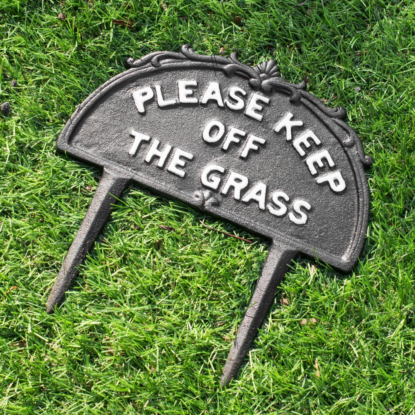 Cast Iron Please Keep Off The Grass Sign