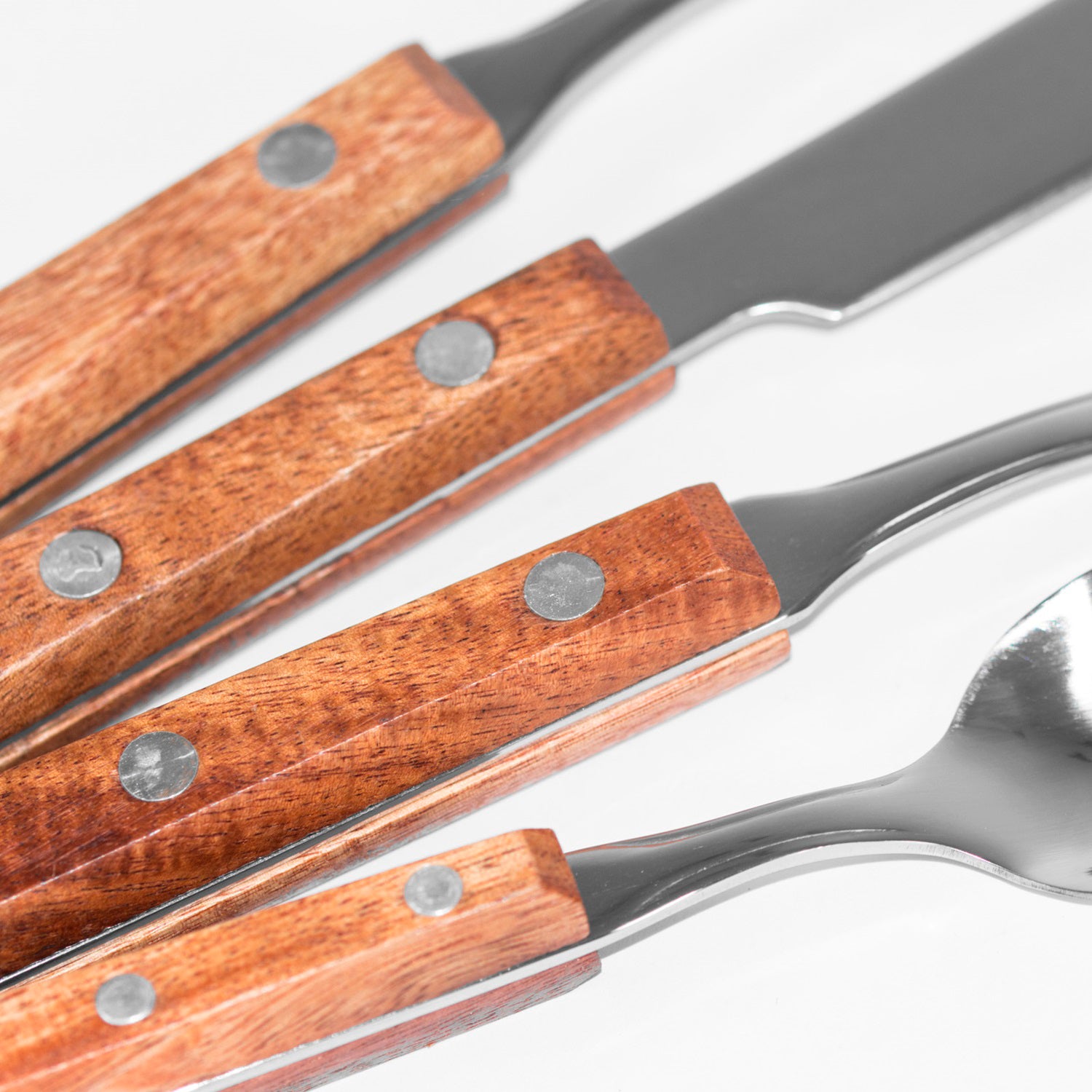 Mikasa Drift 16 Piece Wood Handle Cutlery Set