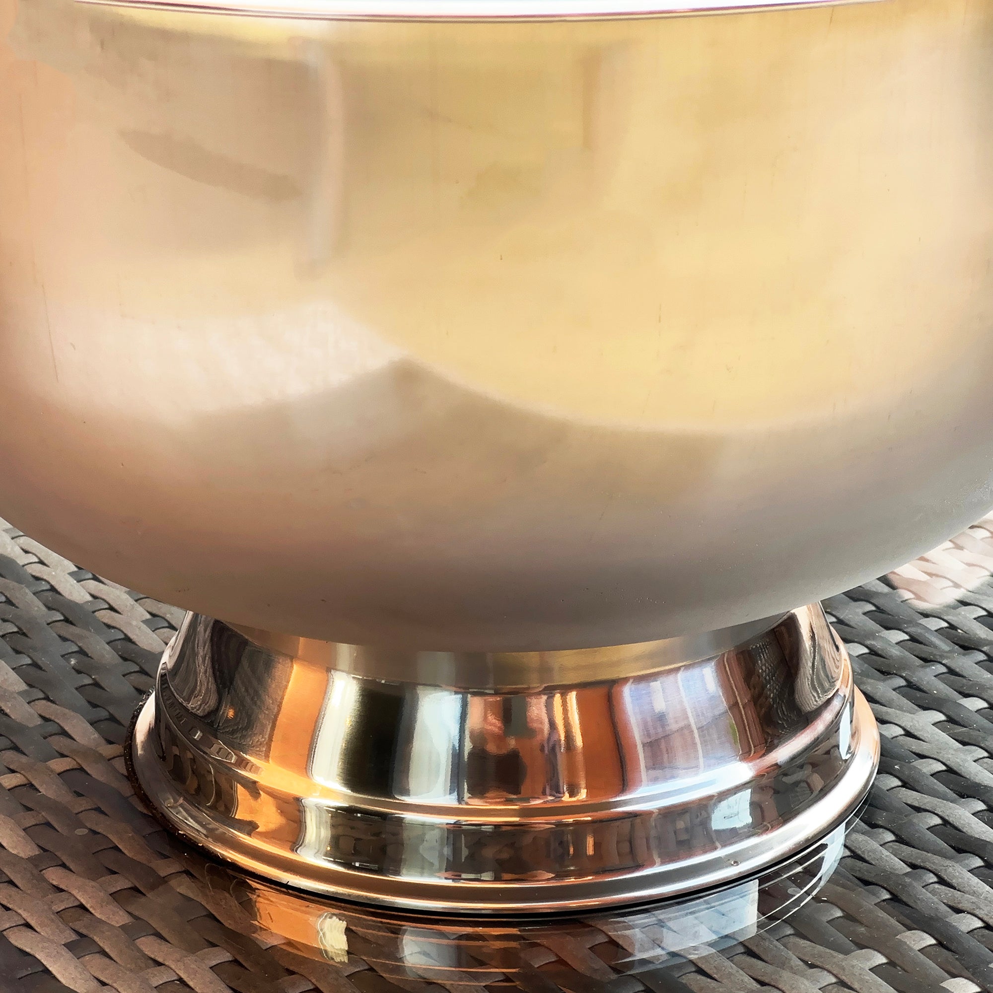 Großer Champagnerkühler mit Griffen aus Kunstleder