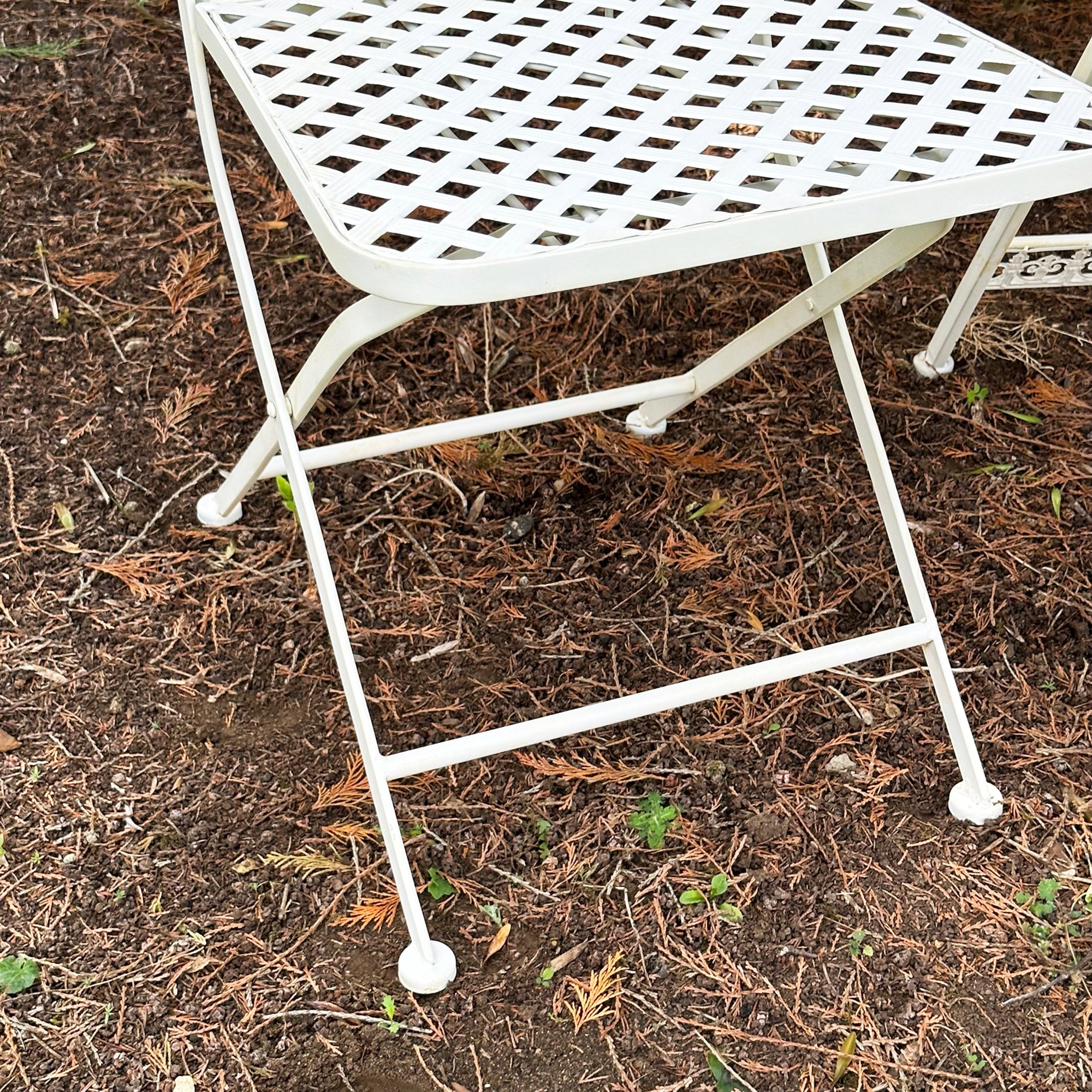 3pc White Cross Garden Bistro Set