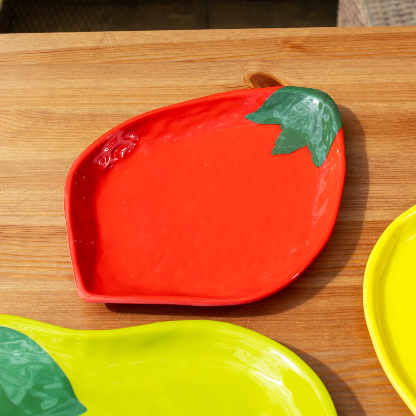 Set Of 4 Fruit Mix Melamine Outdoor Plates