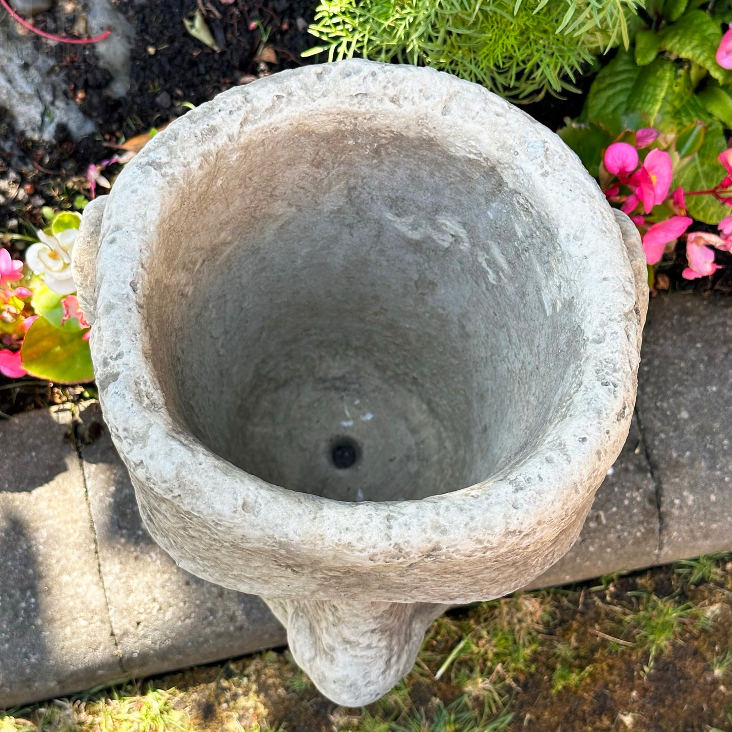 Rustikaler Osterinsel-Übertopf