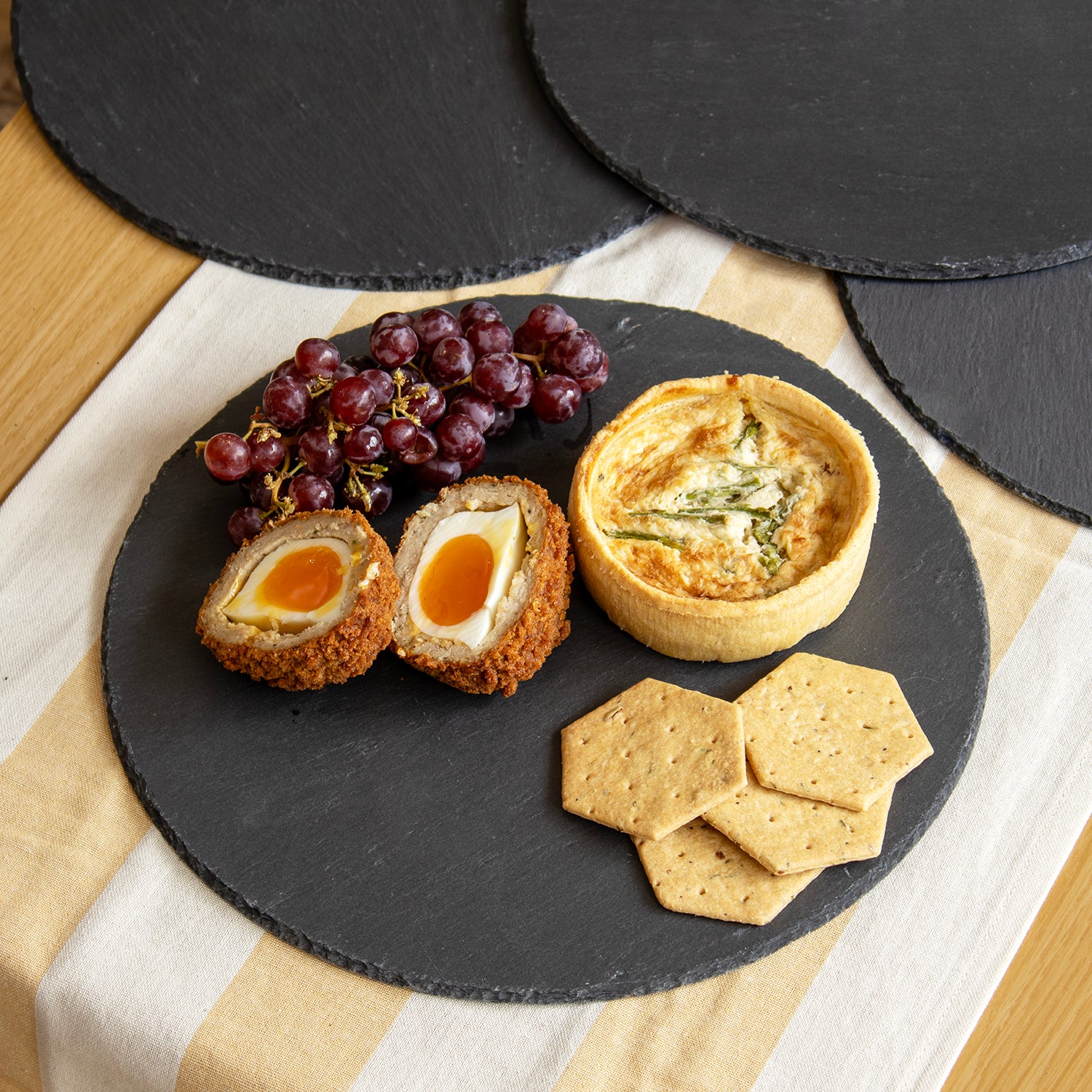 30 cm rundes Schiefer-Servierplatten-Set, 4 Stück
