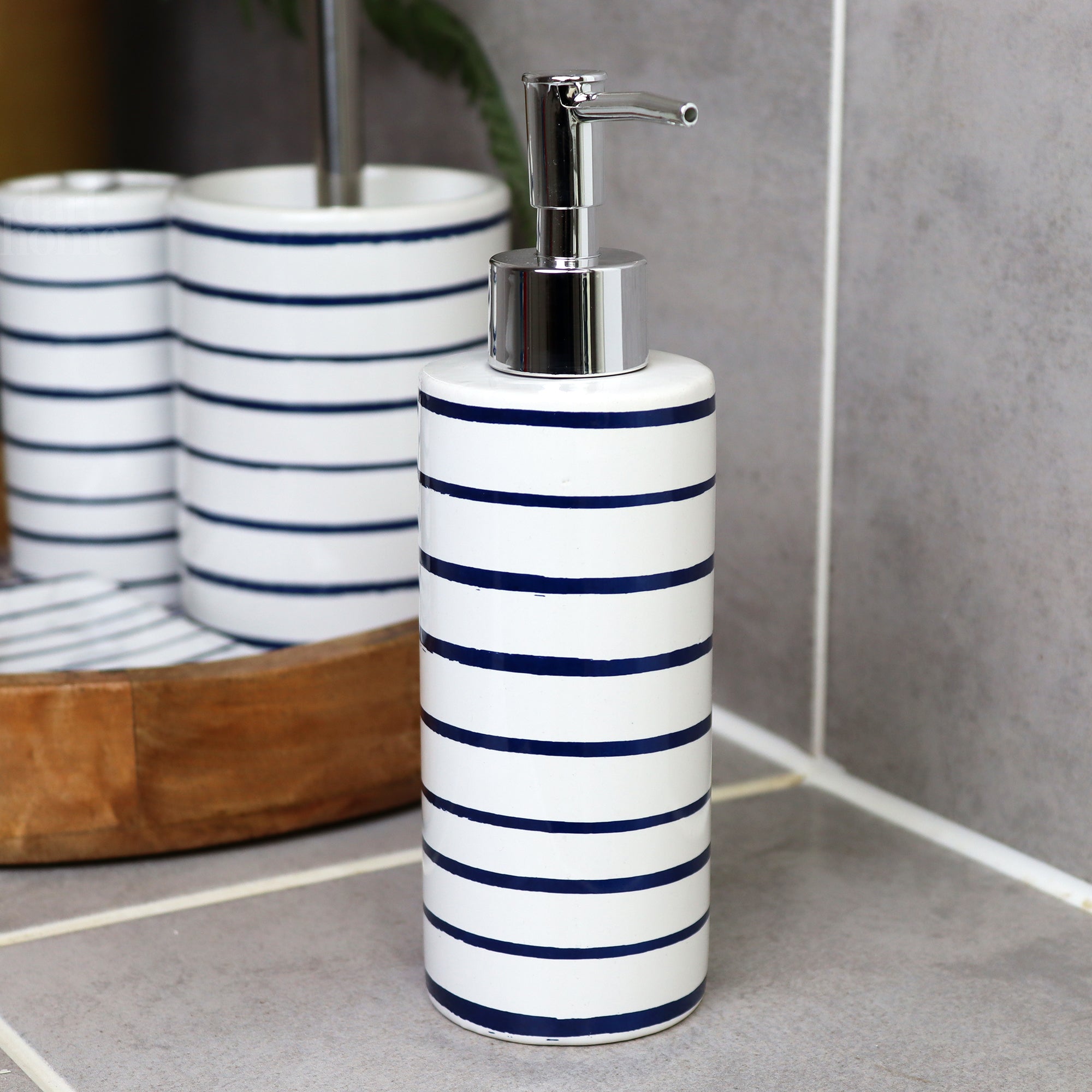 Set Of 5 Harbour Stripe Bathroom Accessories