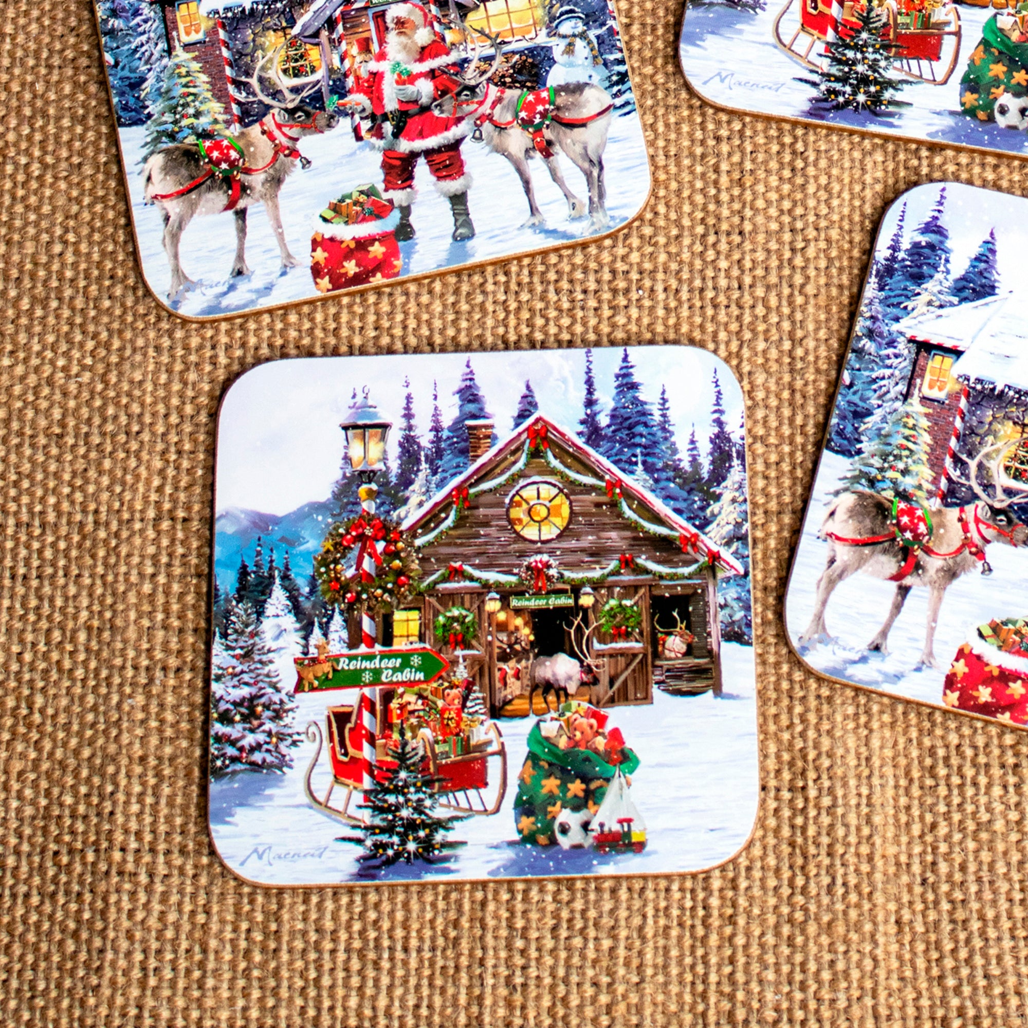 Set mit 4 Weihnachtsmann-Tischsets und Untersetzern