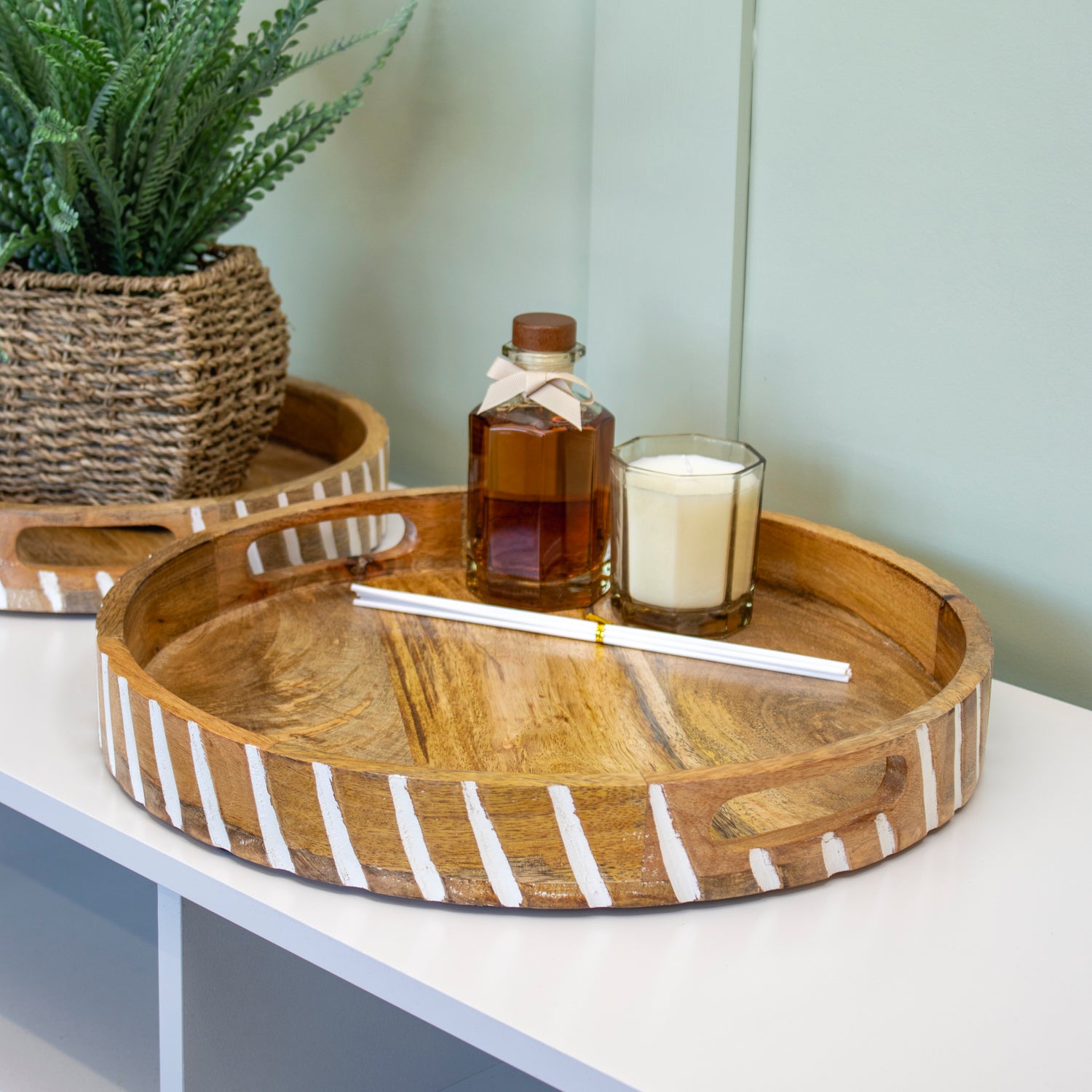 Round Stripe White Wash Mango Wood Serving Tray