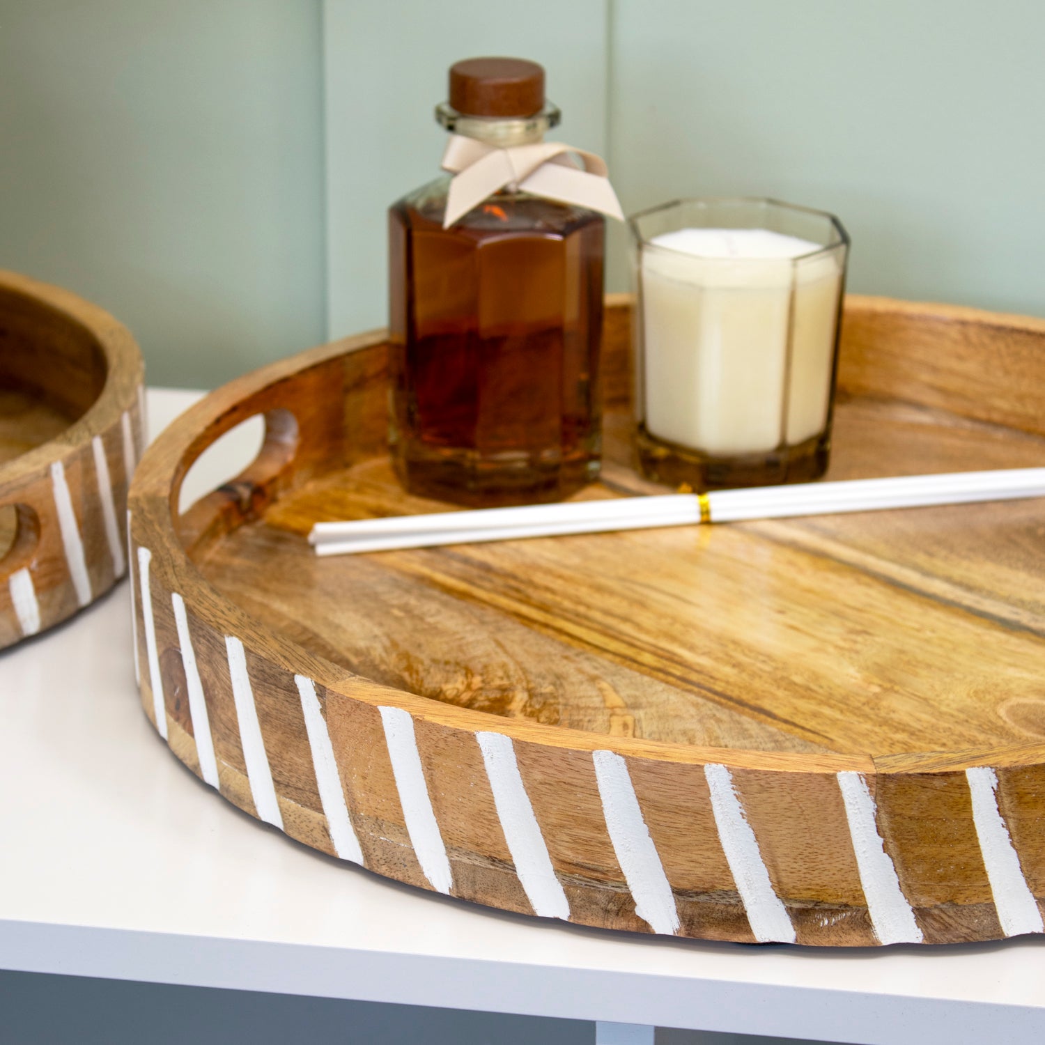Round Stripe White Wash Mango Wood Serving Tray