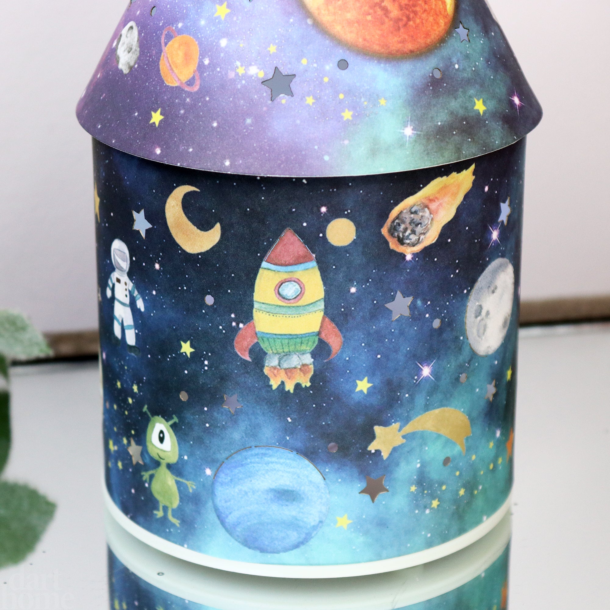 Farbwechselndes, leuchtendes Deep-Space-Haus