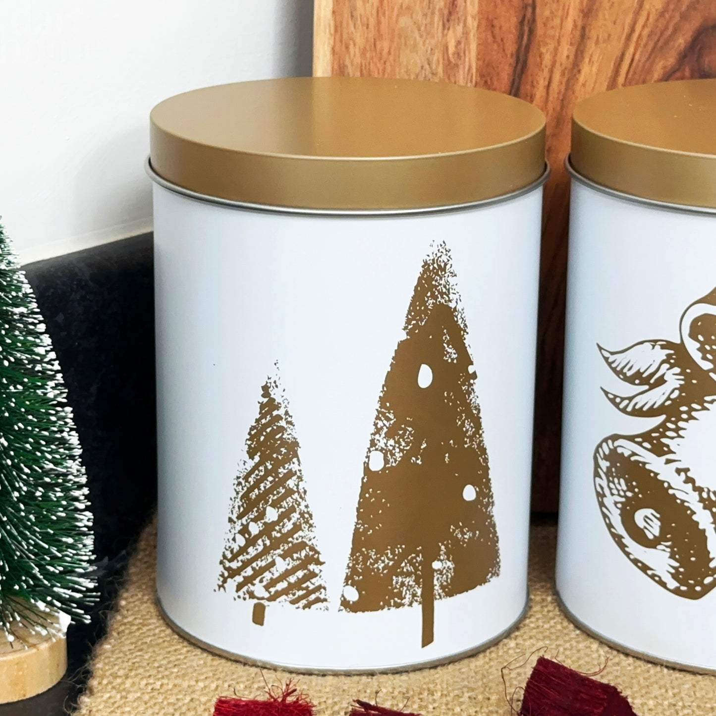 Weißer und goldener Weihnachtstee-Kaffee-Zucker