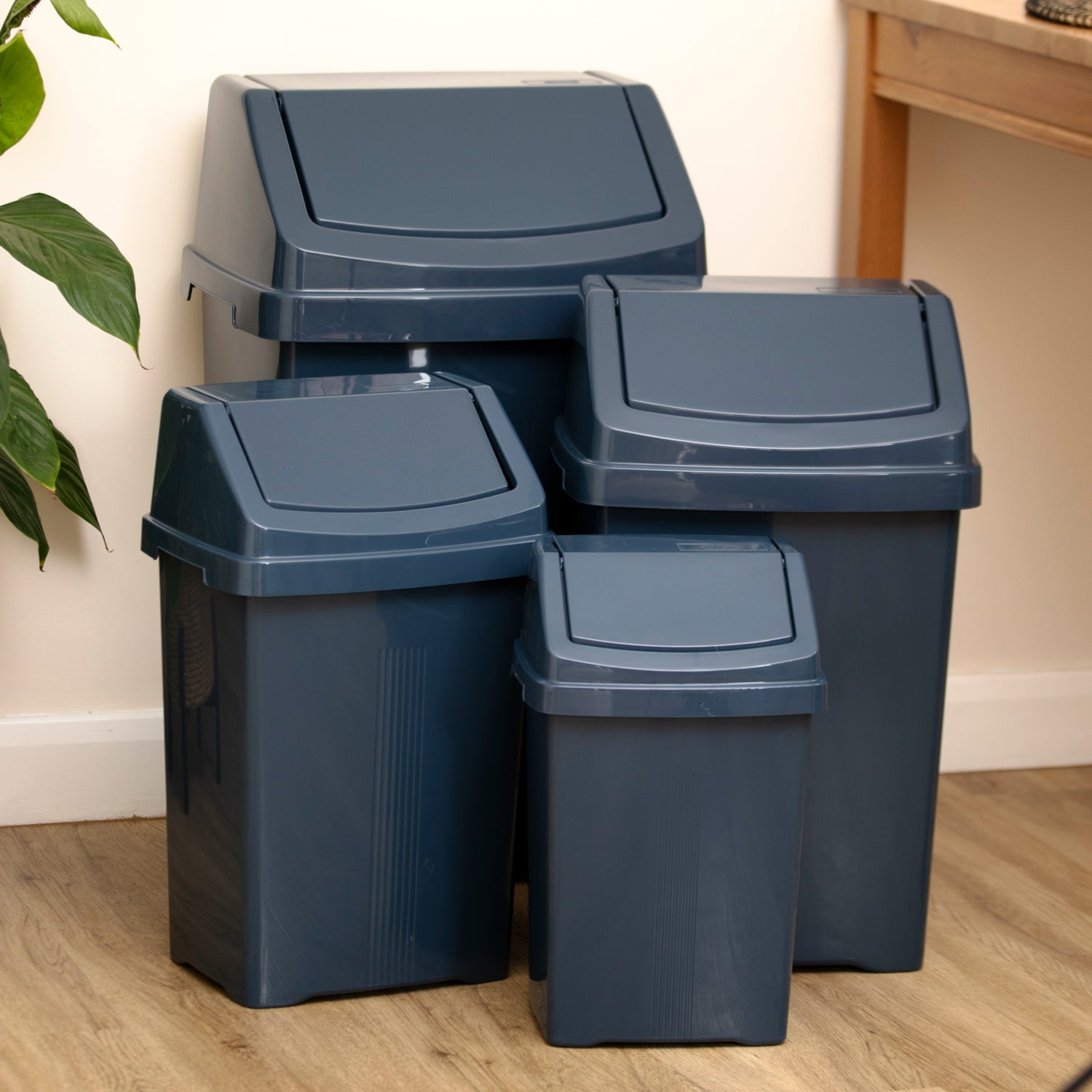 Darthome Navy Blue Plastic Swing Bin