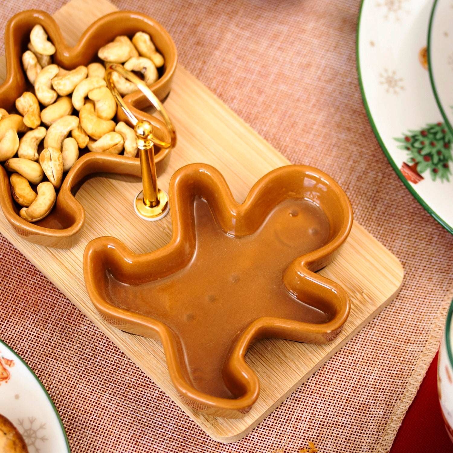 Gingerbread Man 2 Bowl & Tray Set