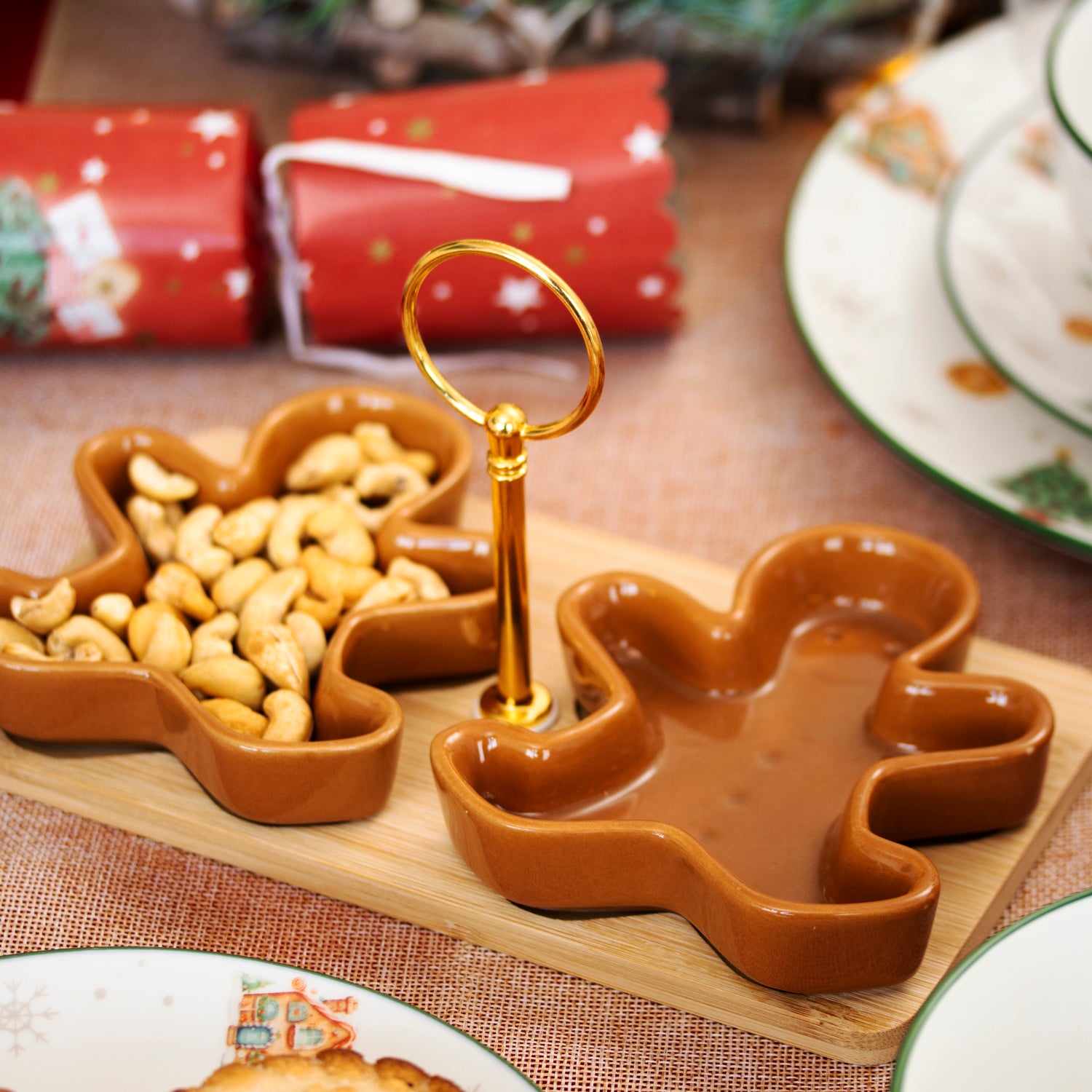 Gingerbread Man 2 Bowl & Tray Set