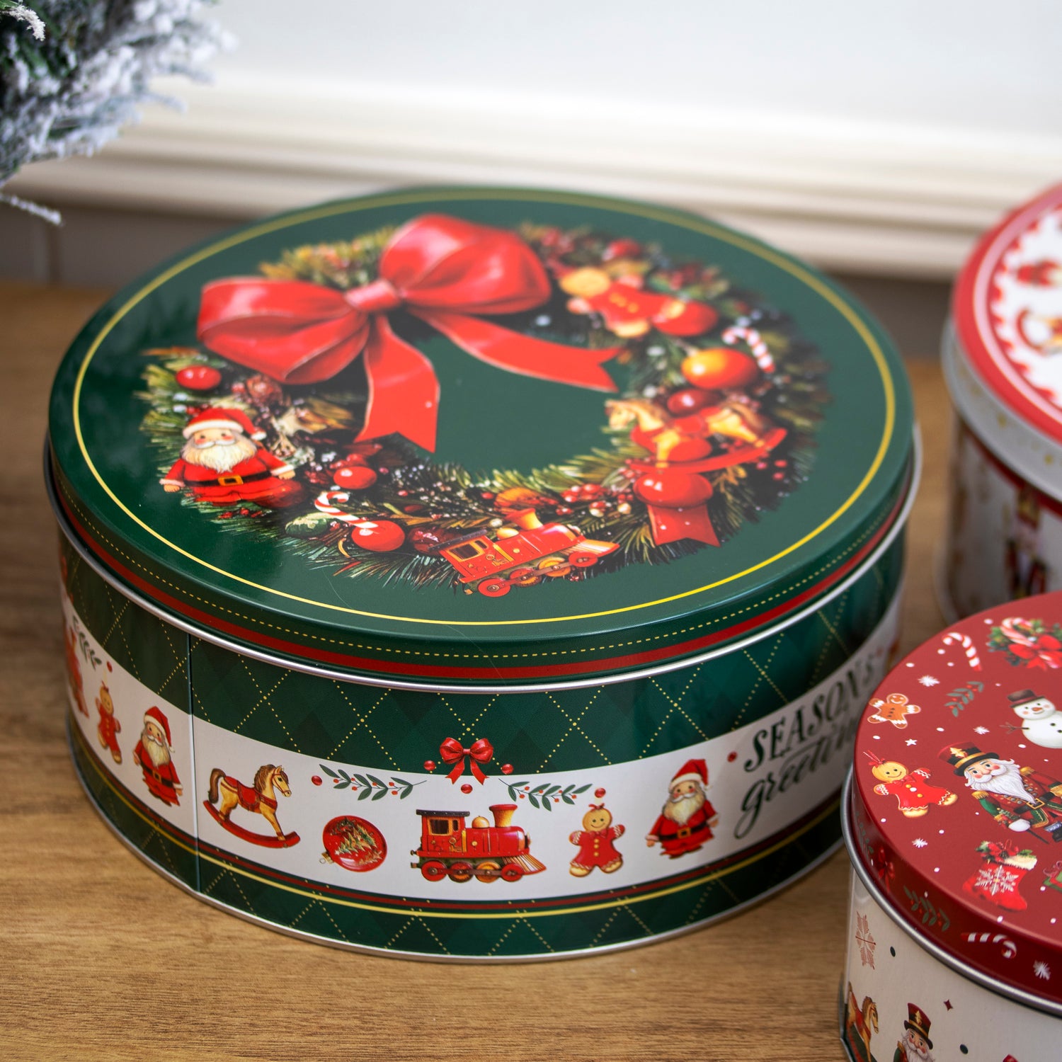 Set of 3 Festive Christmas Nesting Cake Tins