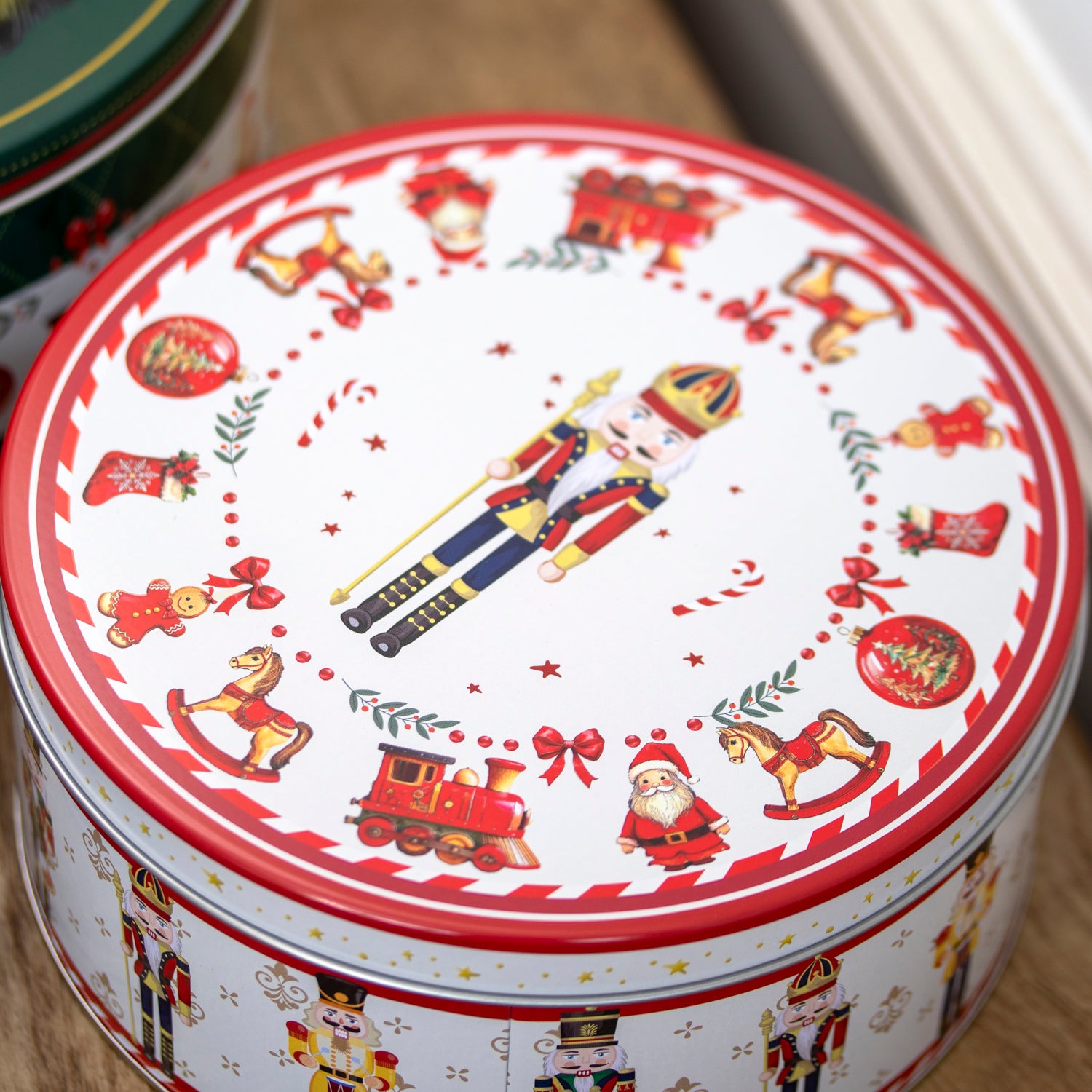 Set of 3 Festive Christmas Nesting Cake Tins