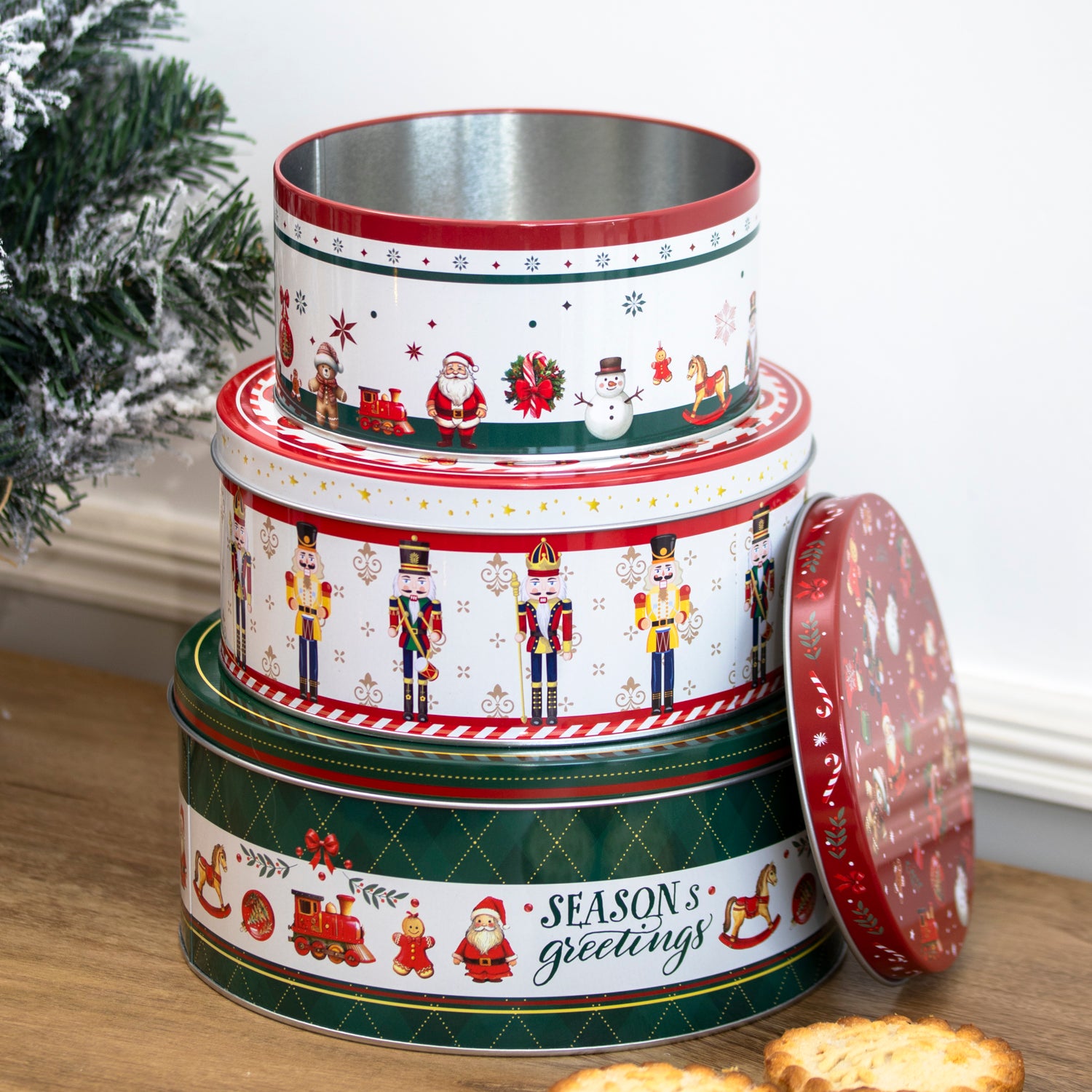 Set of 3 Festive Christmas Nesting Cake Tins