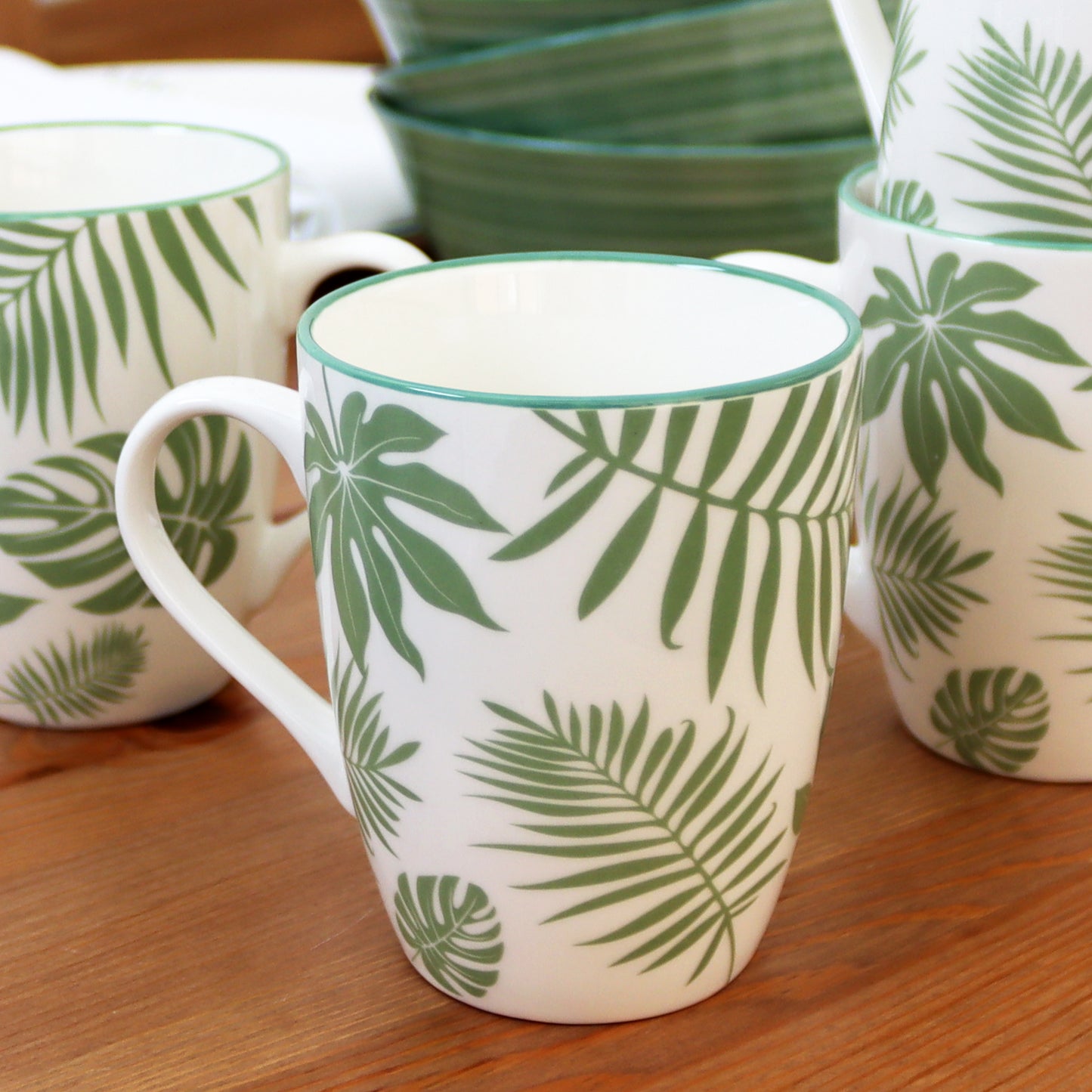 Set Of 4 Tropical Leaf Mugs 300ml
