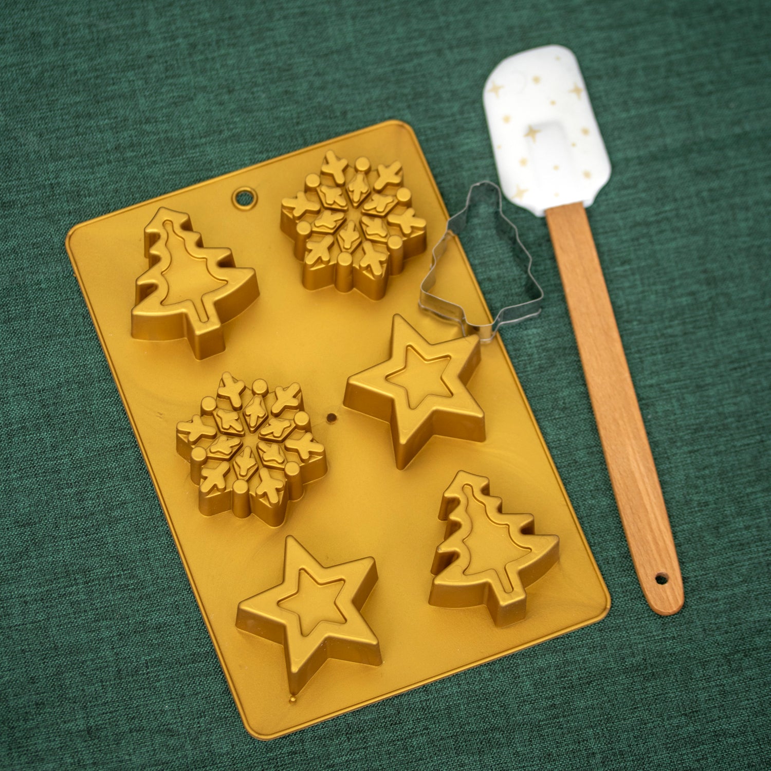3 Piece Christmas Gingerbread & Santa Baking Set