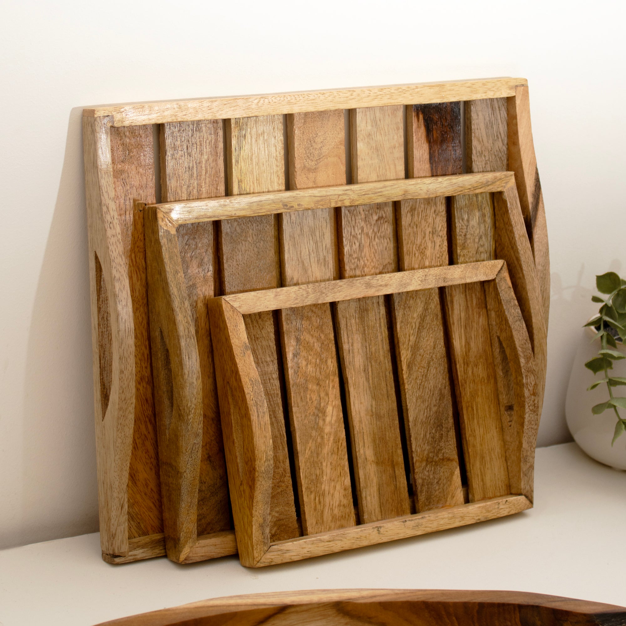 Set Of 3 Light Wood Handled Serving Trays