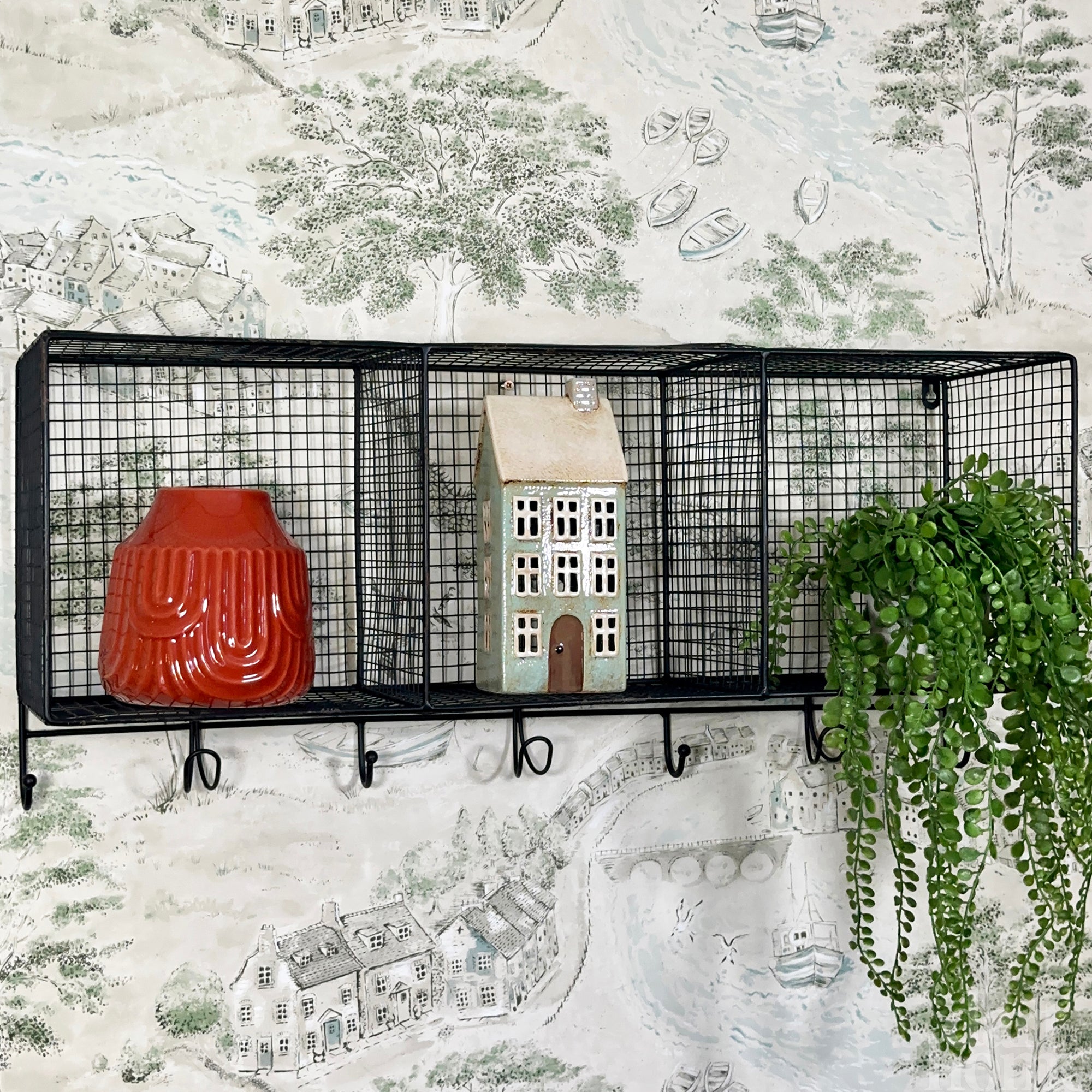 Locker Room Shelf With 7 Hooks