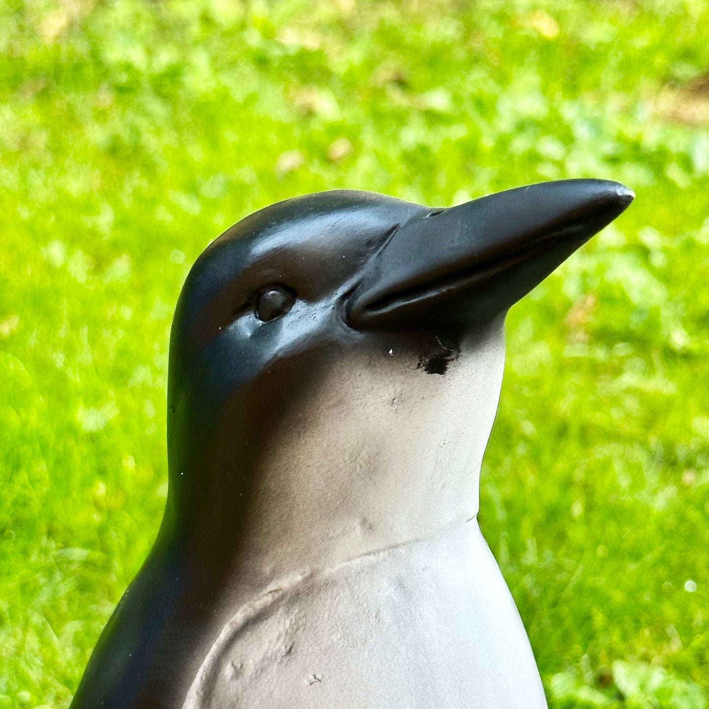 Paar Pinguin-Gartenornamente