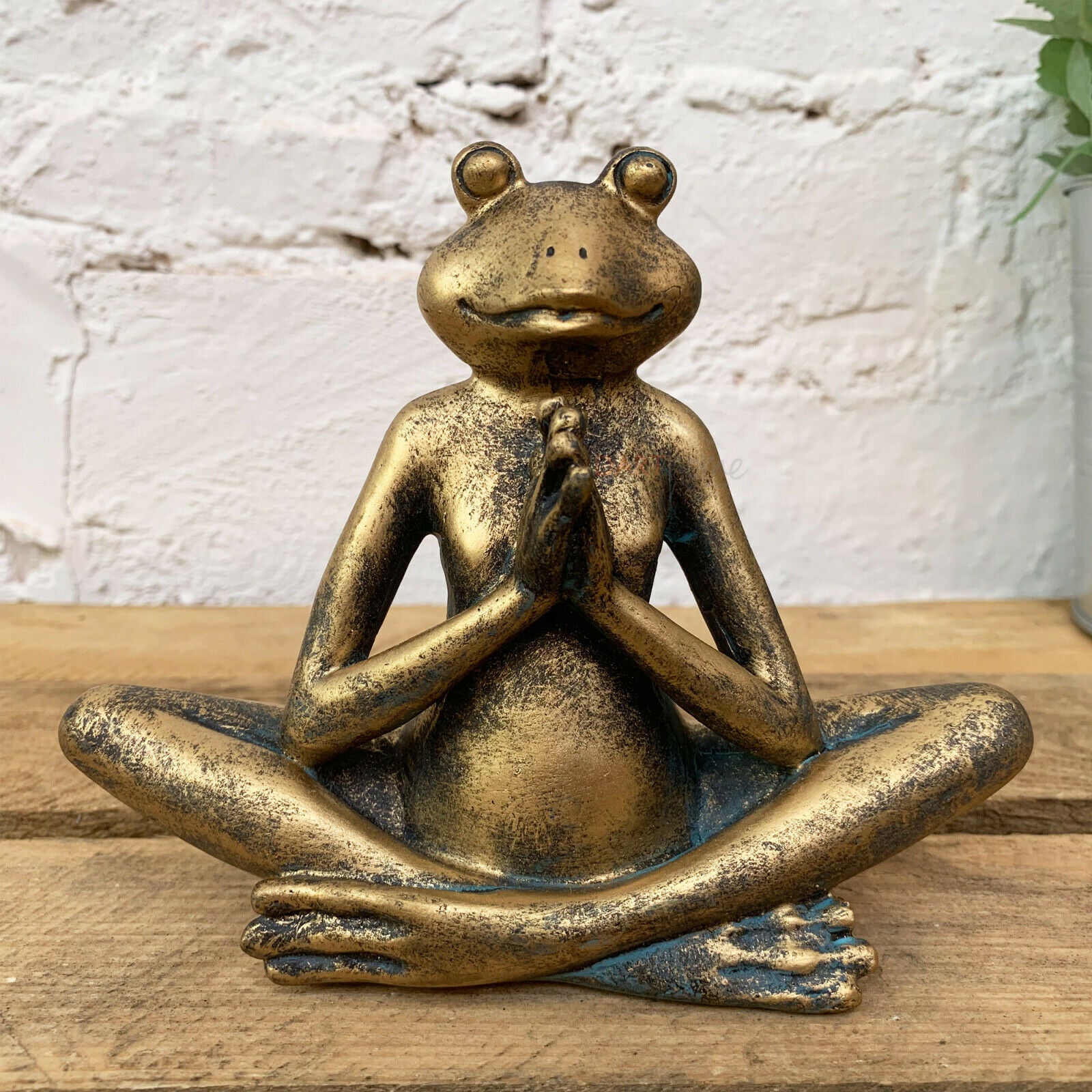 Darthome Gold Yoga Frog Ornament 15cm – Darthome Limited