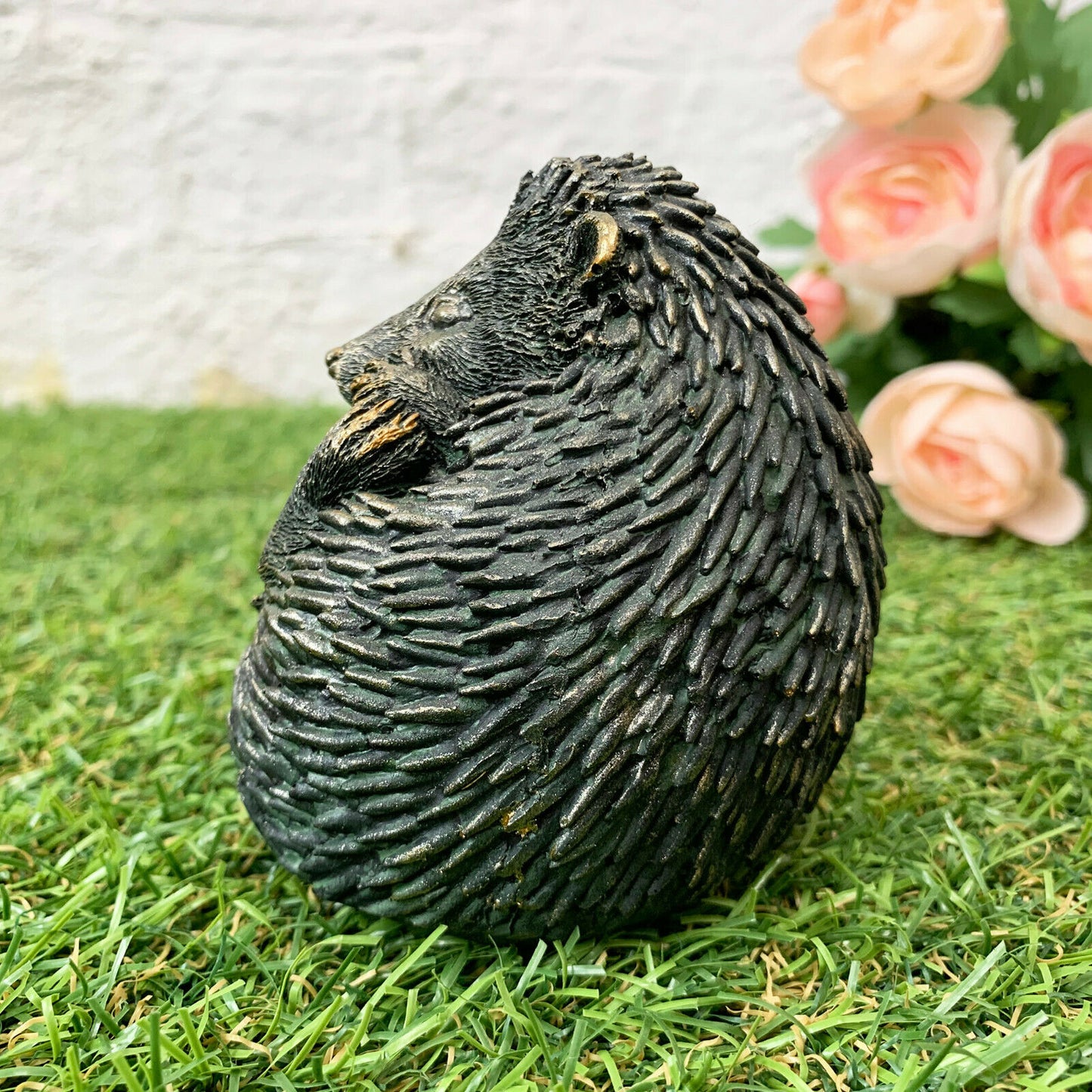 Bronzene Baby-Igel-Figur