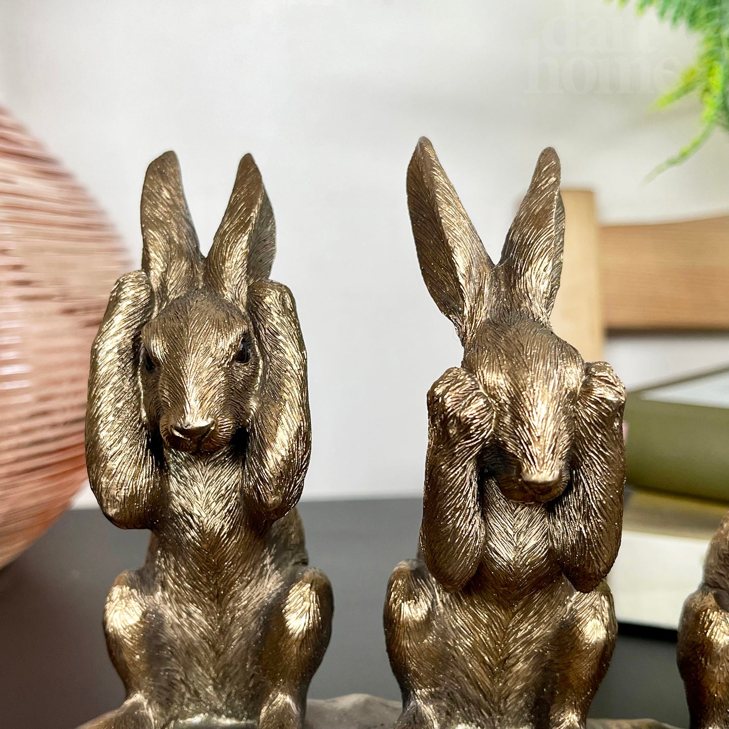 Drei weise Kaninchen aus Bronze als Ornament