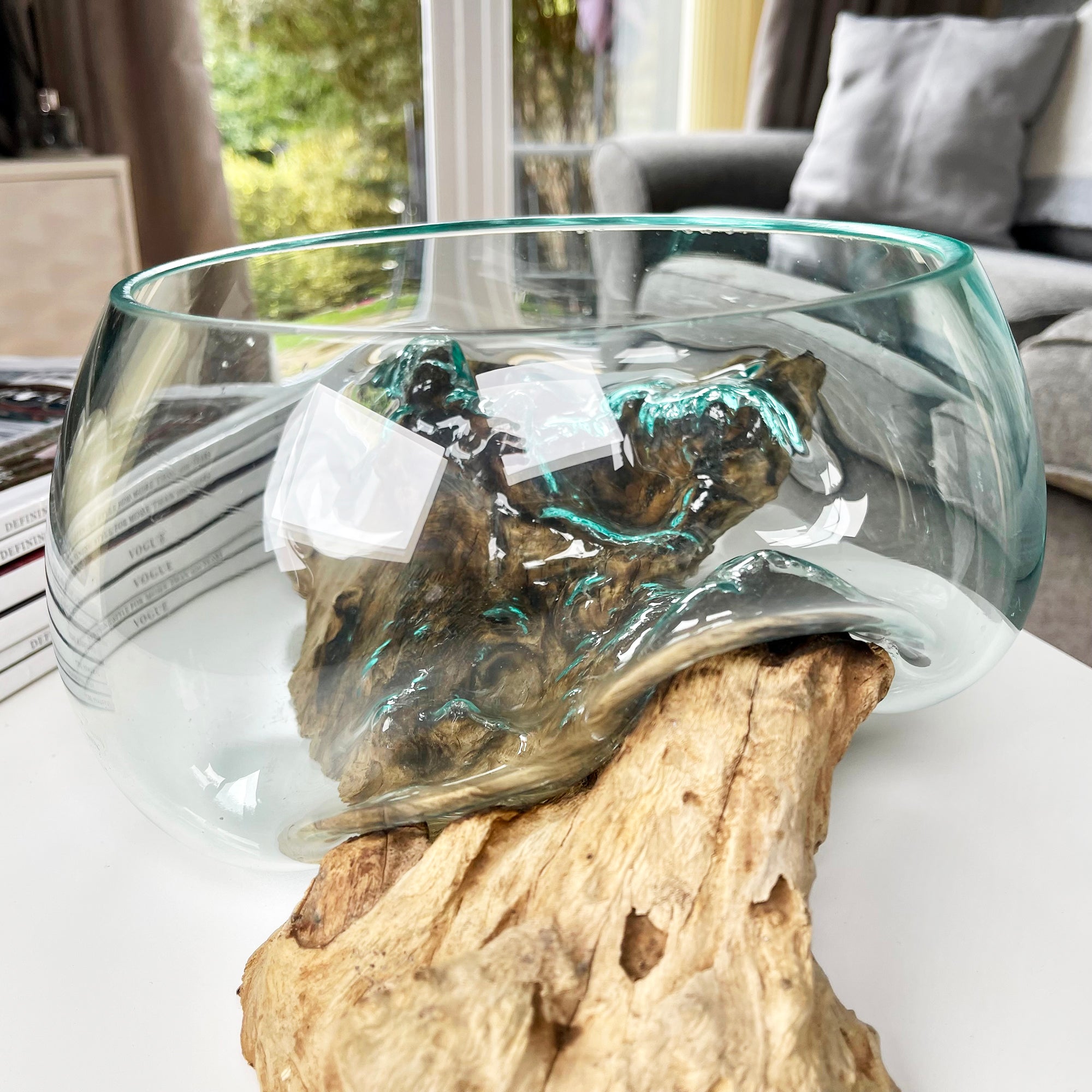 Molten 20cm Fruit Bowl On Teak Root Stand