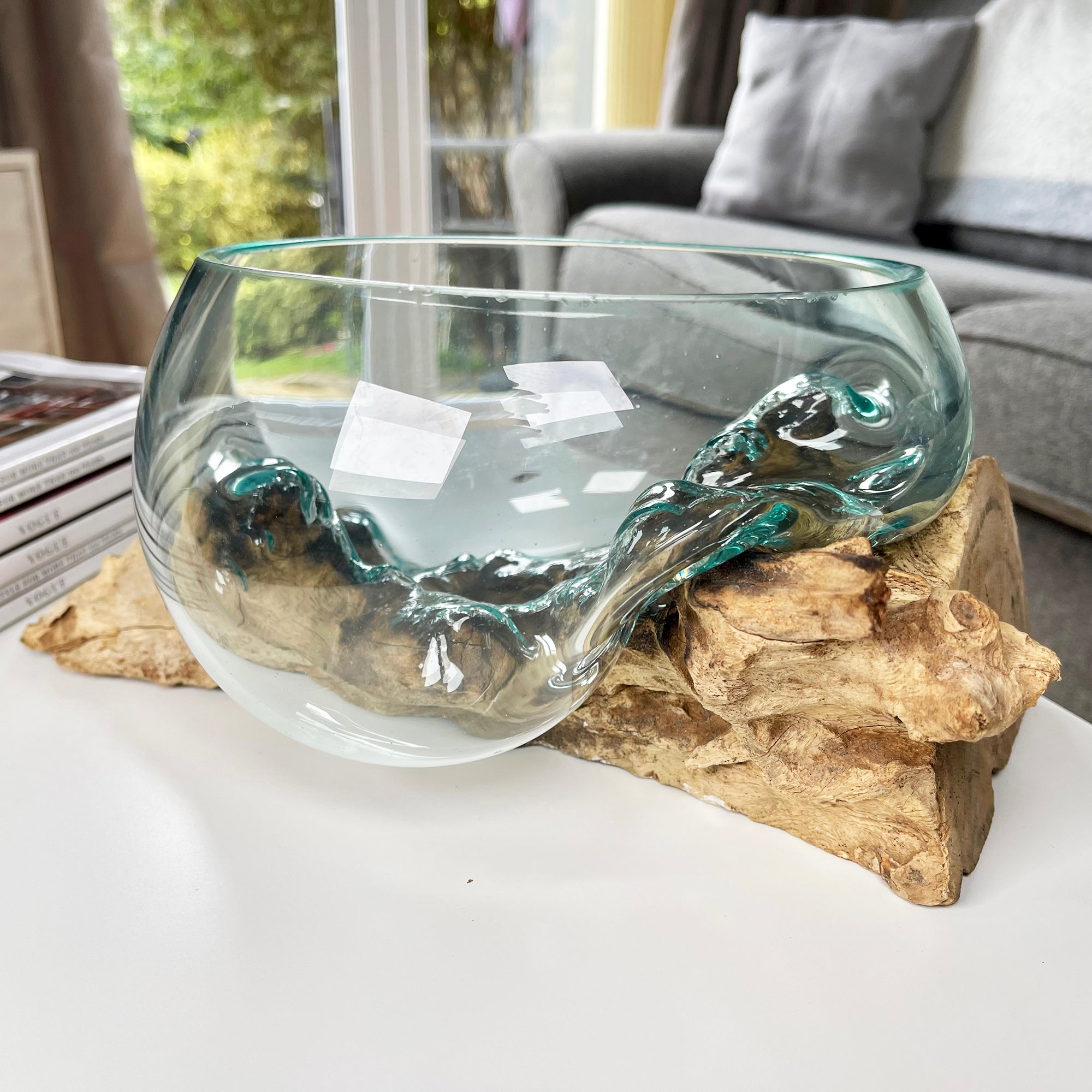 Molten 20cm Fruit Bowl On Teak Root Stand