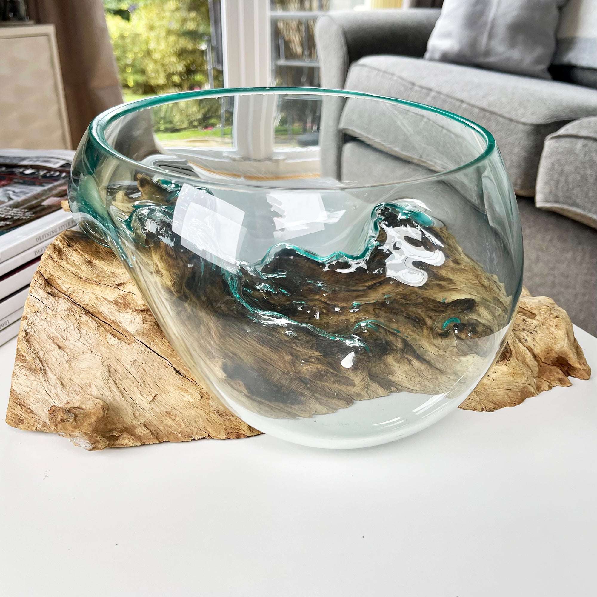 Molten 20cm Fruit Bowl On Teak Root Stand