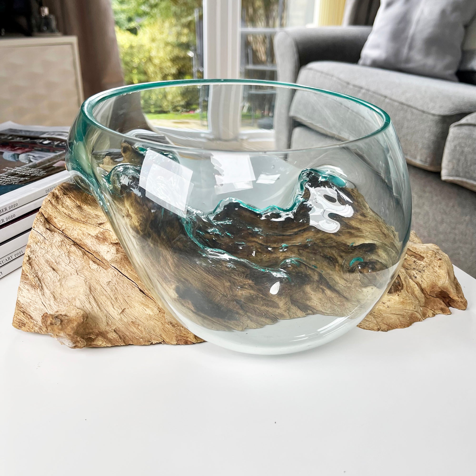 Molten 20cm Fruit Bowl On Teak Root Stand