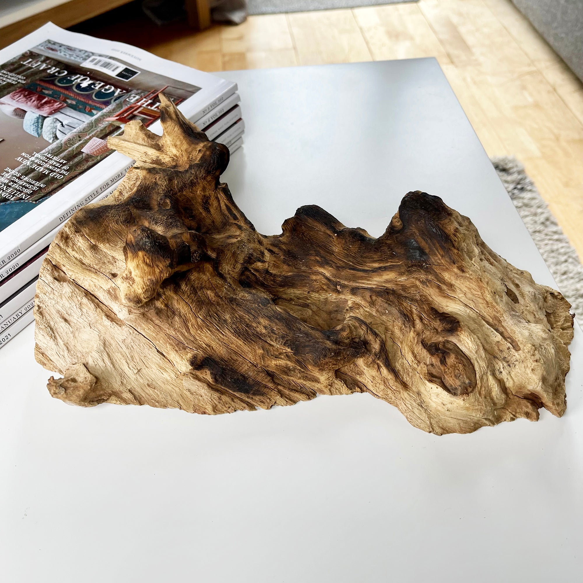 Molten 20cm Fruit Bowl On Teak Root Stand