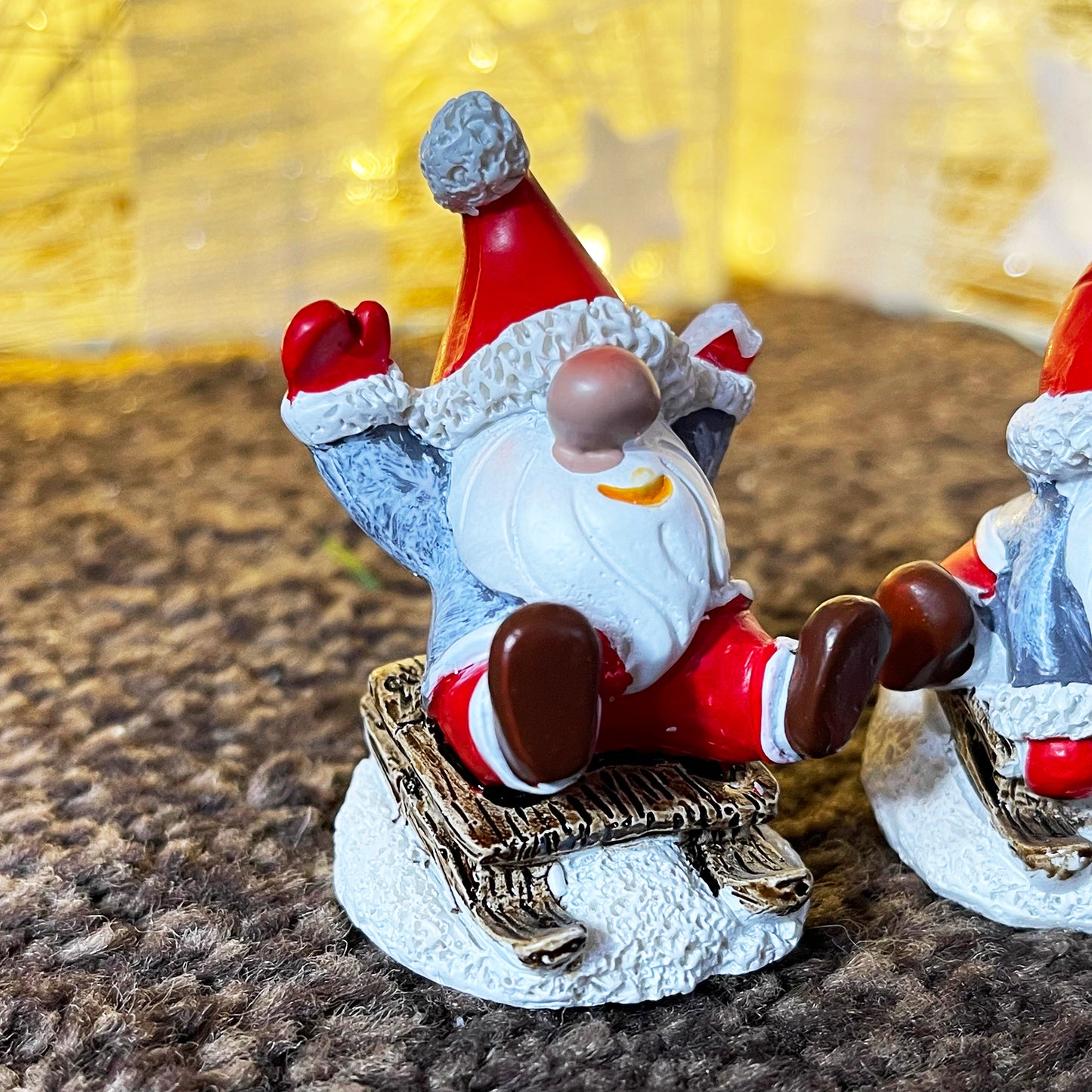 Verspieltes Miniatur-Weihnachtsmann-Gonks-Set mit 3 Stück