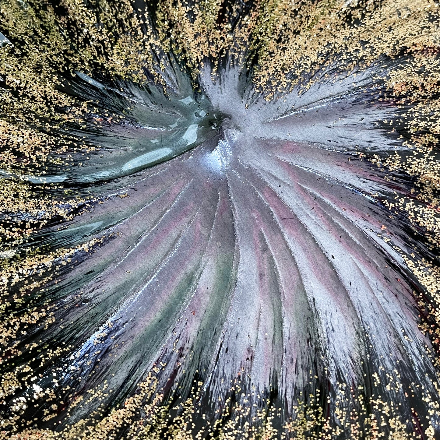 Quadratischer dekorativer Aurora-Teller in Lila