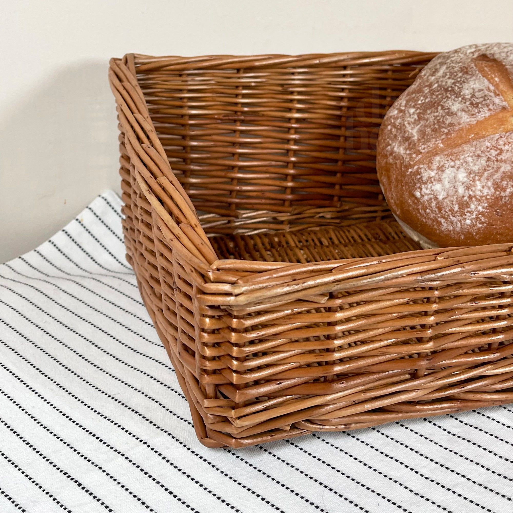 Light Steamed Wicker Bread Display Basket