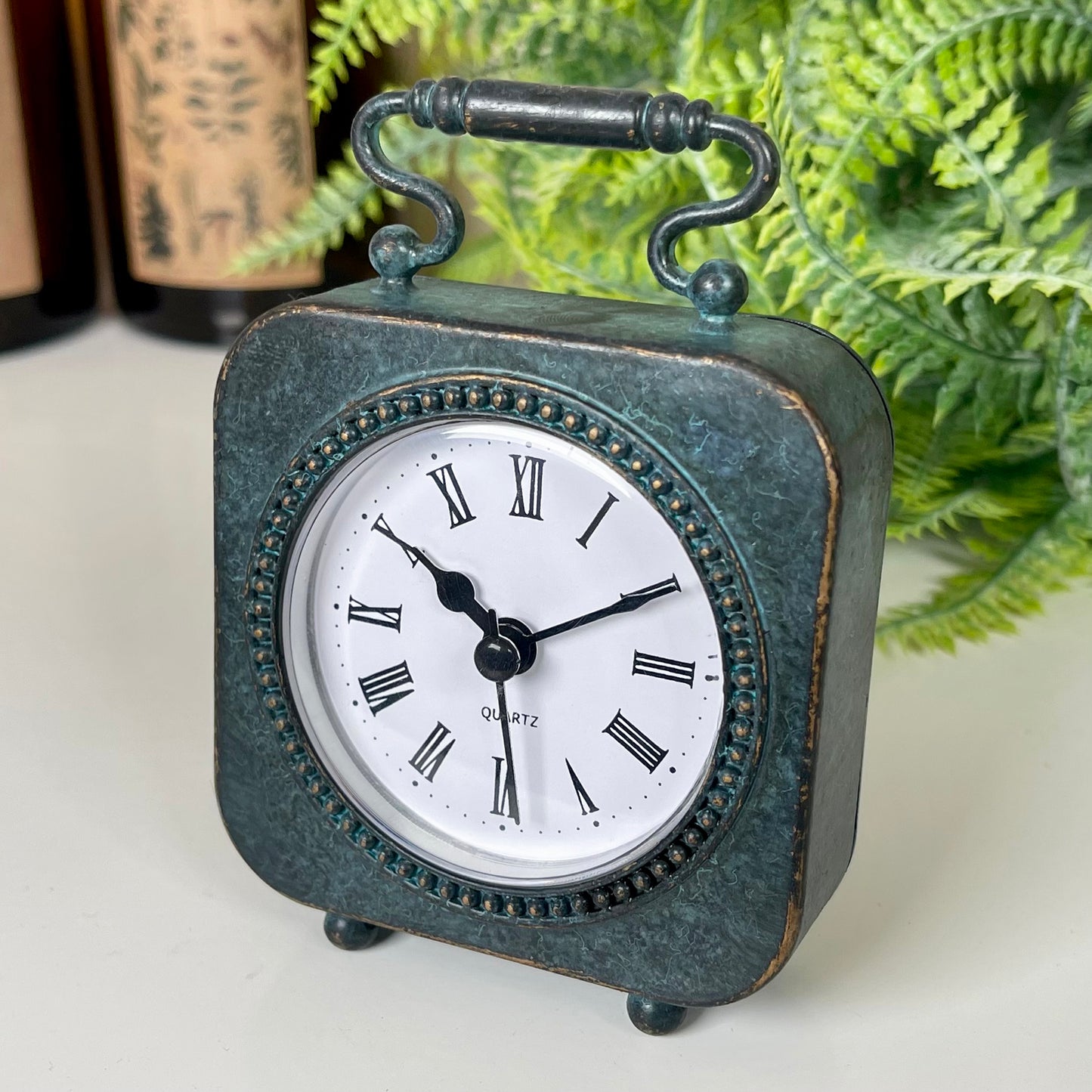 Miniatur-Quadrat-Reiseuhr