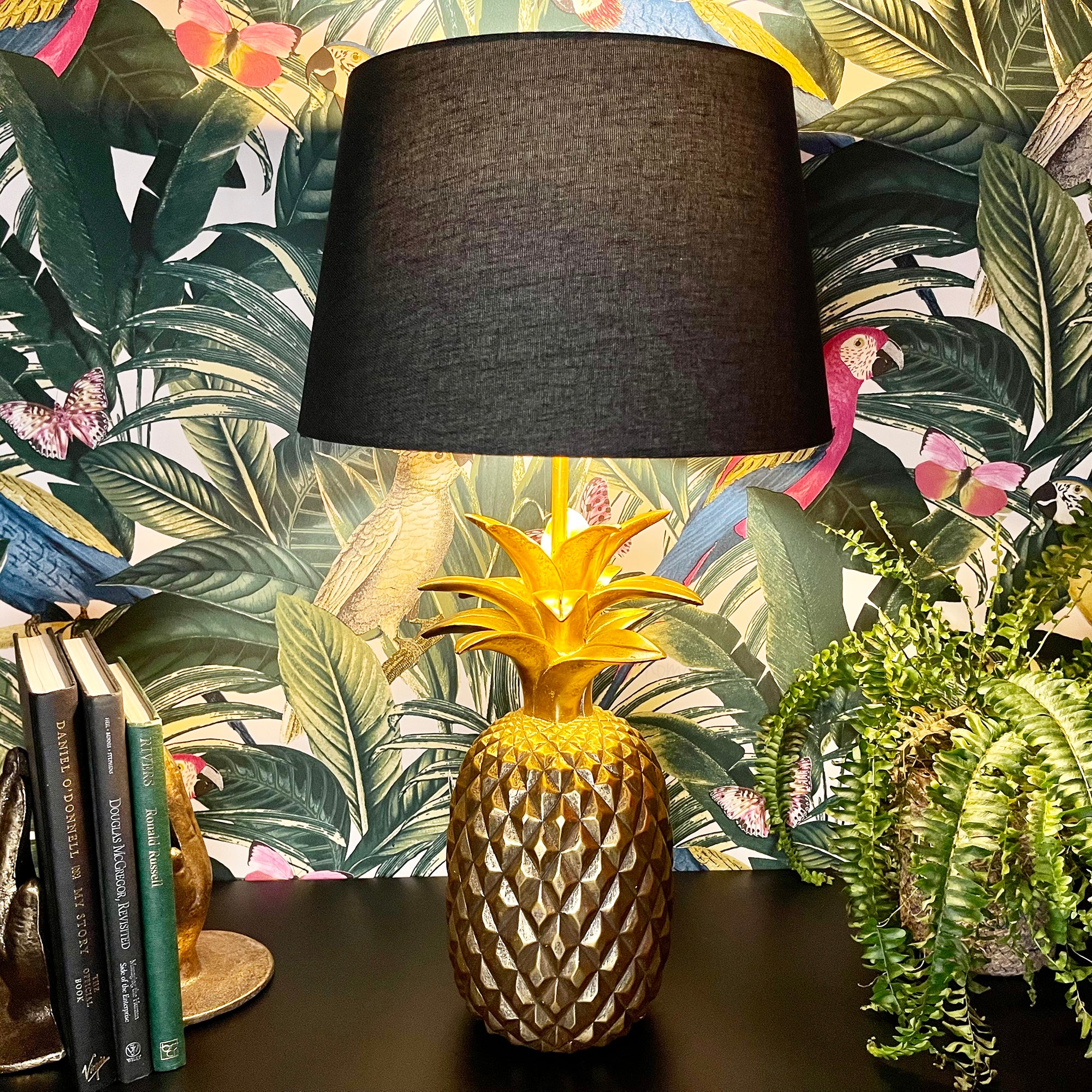 Gold Pineapple Lamp With Black Shade – Darthome