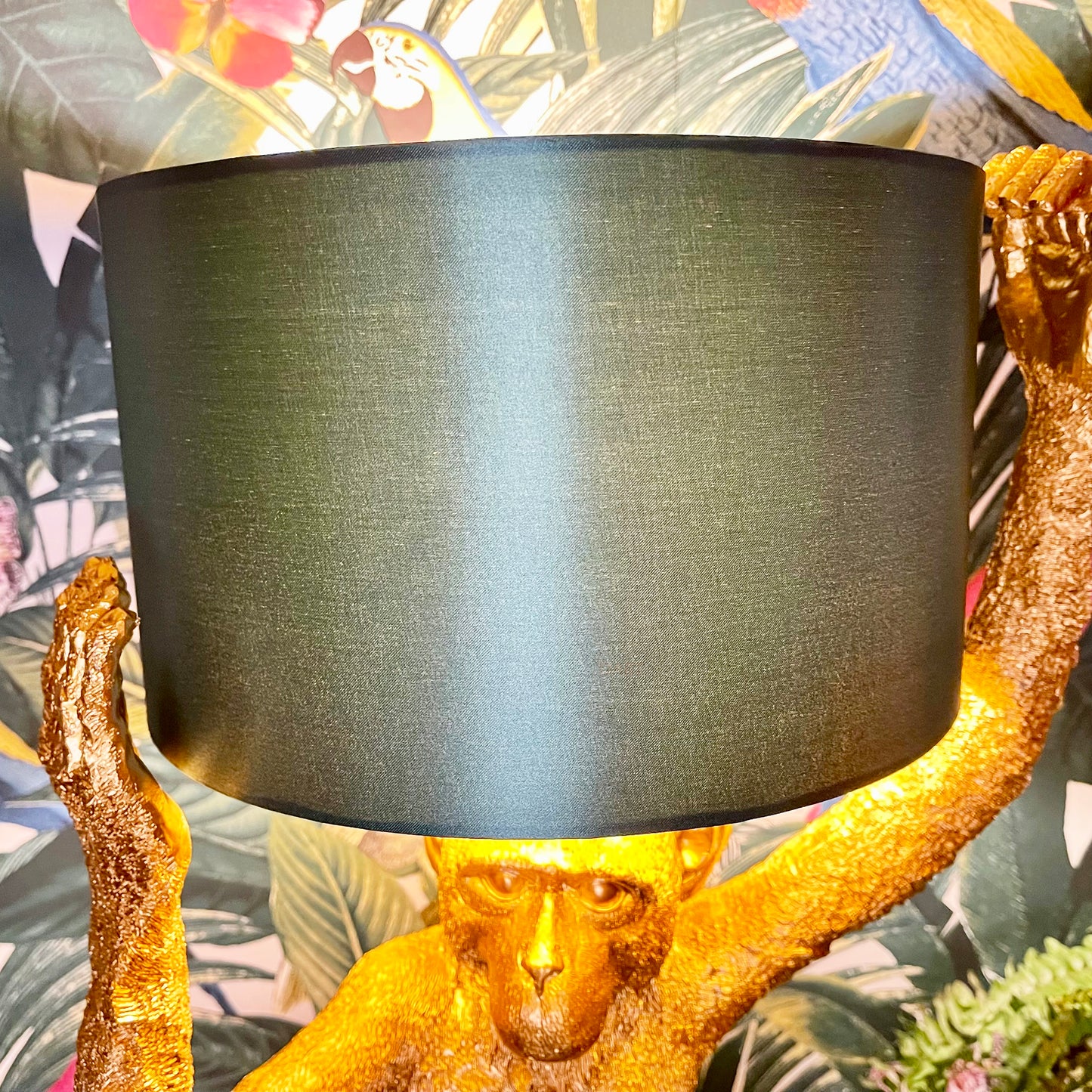 Große goldene Schimpansenlampe