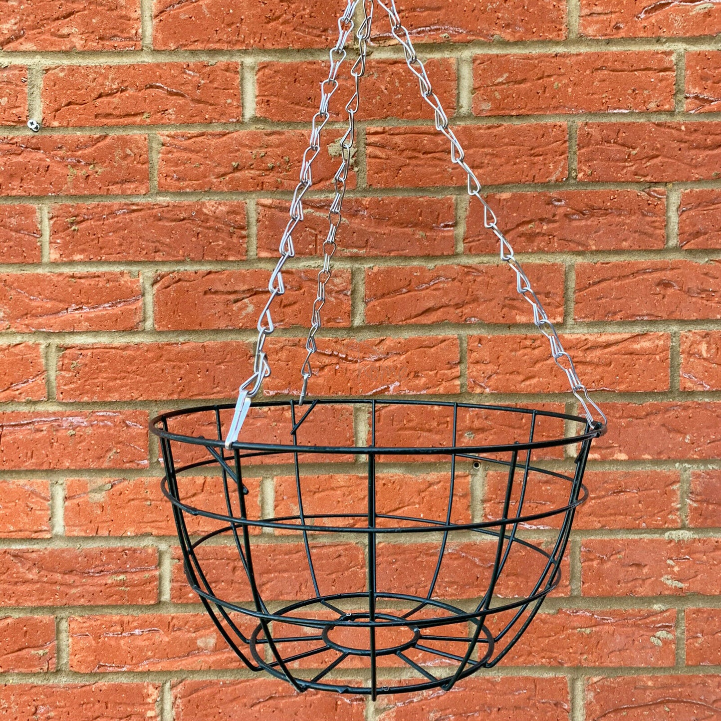 Wire Metal Outdoor Wall Hanging Basket W/ 3 Way 12" Chain