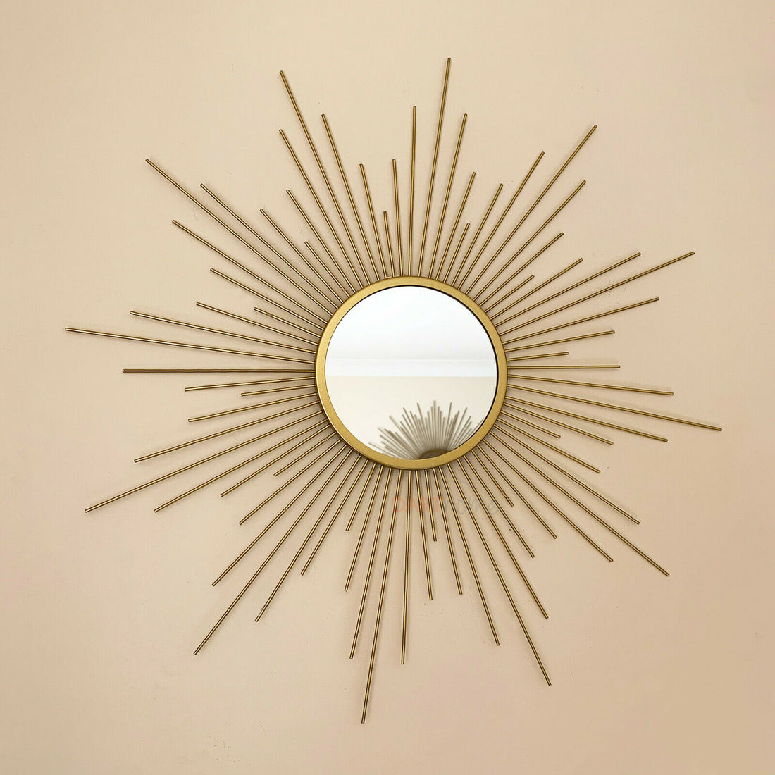 Trend Alert Pt.2! A wall mirror that will forever ever shine in your home.