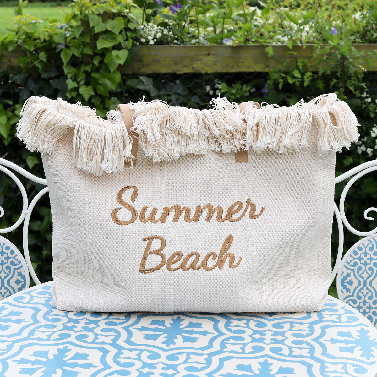 Beach must-haves to to make the most of the sunshine☀️