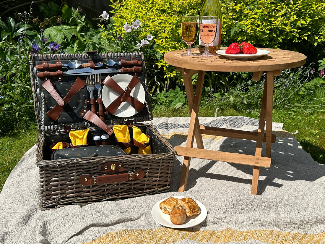 What To Pack For The Perfect Picnic