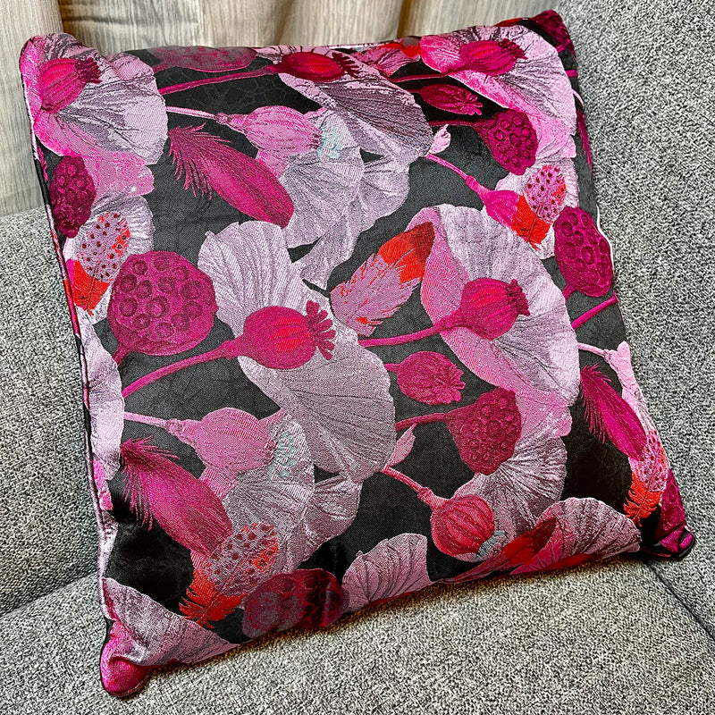Cushions & Pillows
