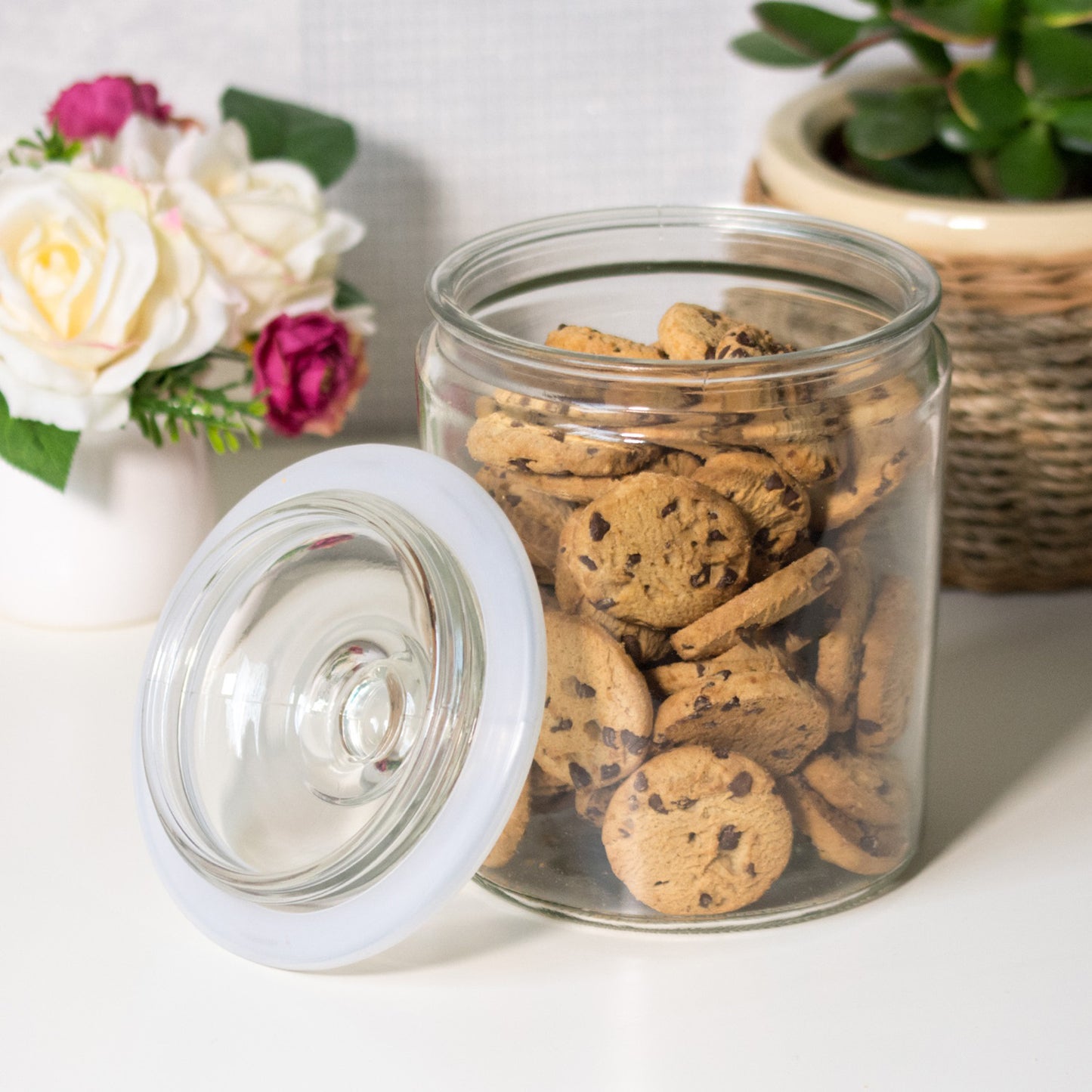 2 Litre Glass Biscuit Jar