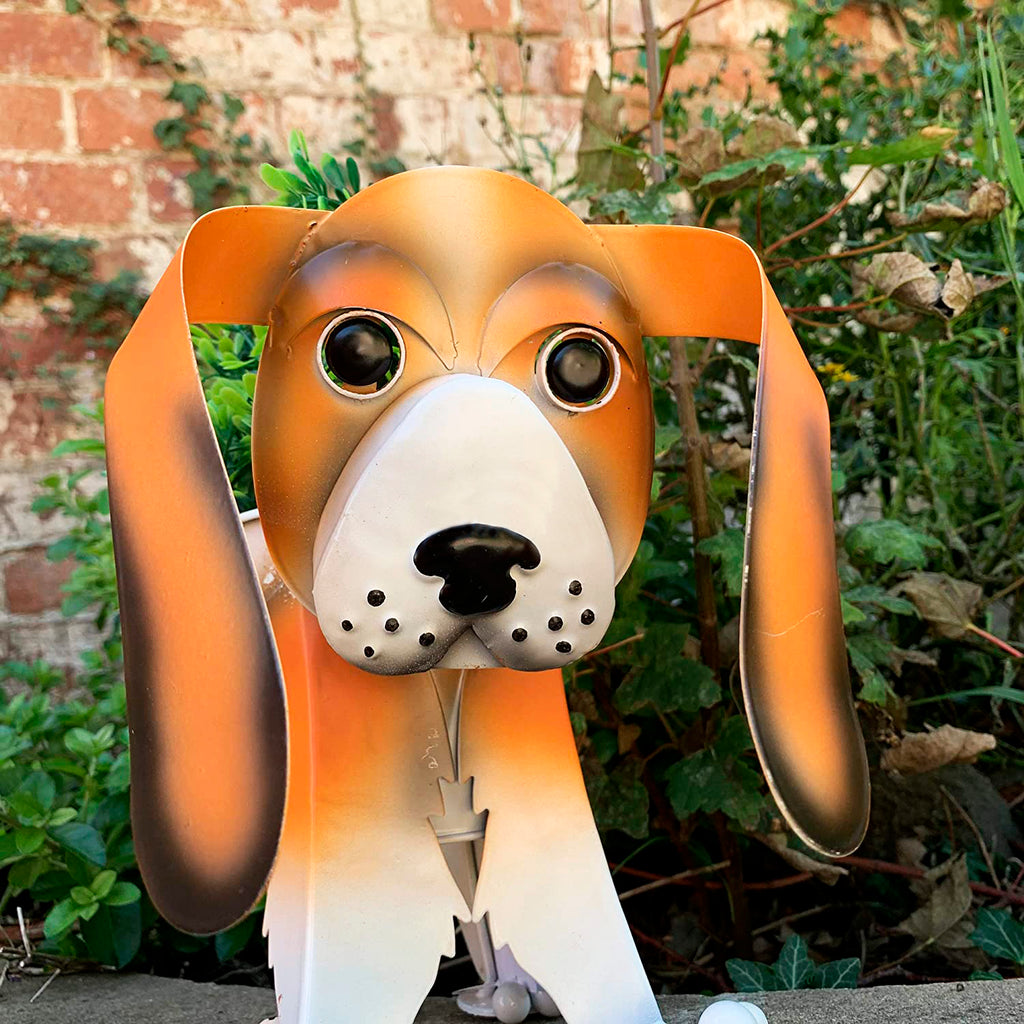 Wackeliger Beagle-Hundepflanzer aus Metall