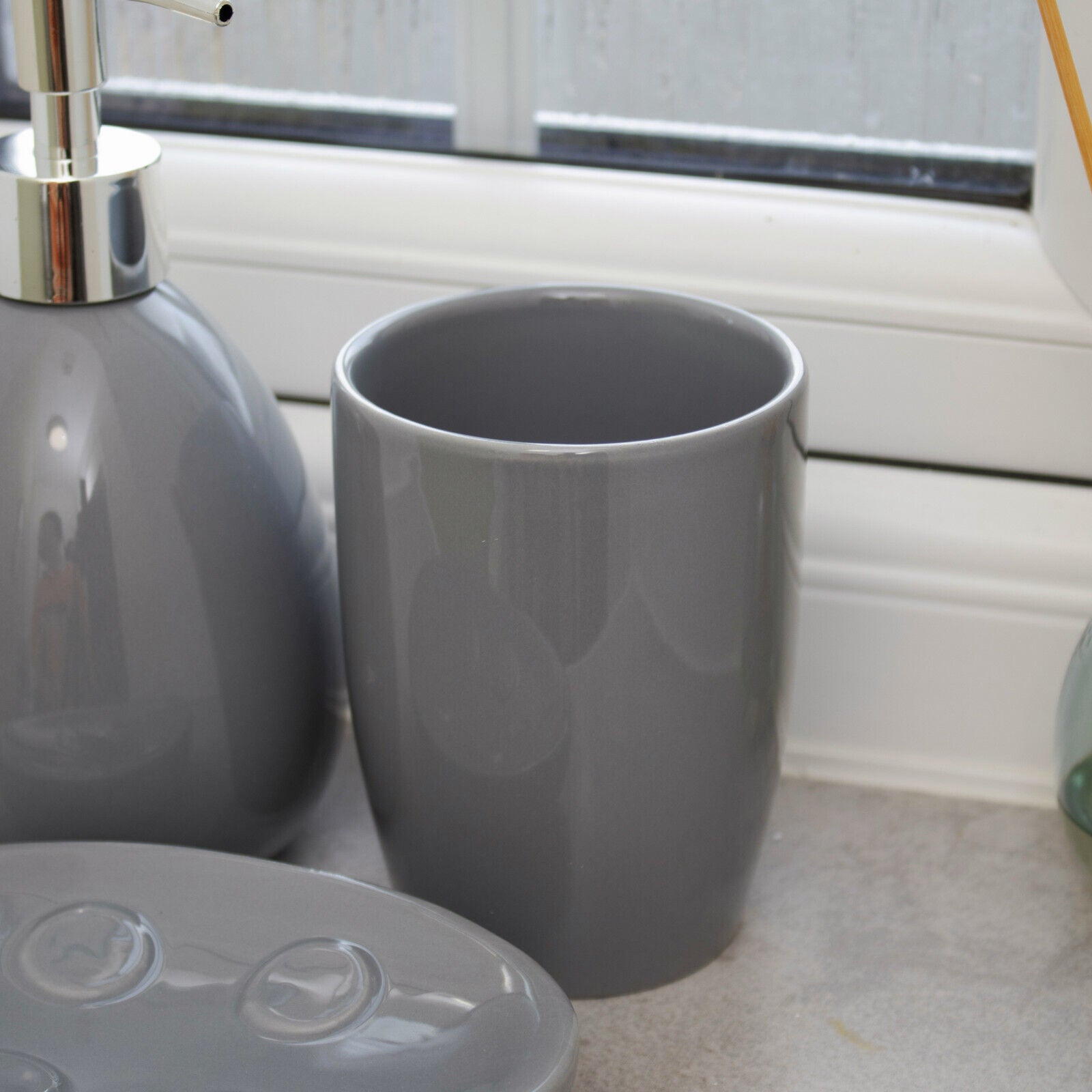 3 Piece Grey Glossy Ceramic Bathroom Accessory Set