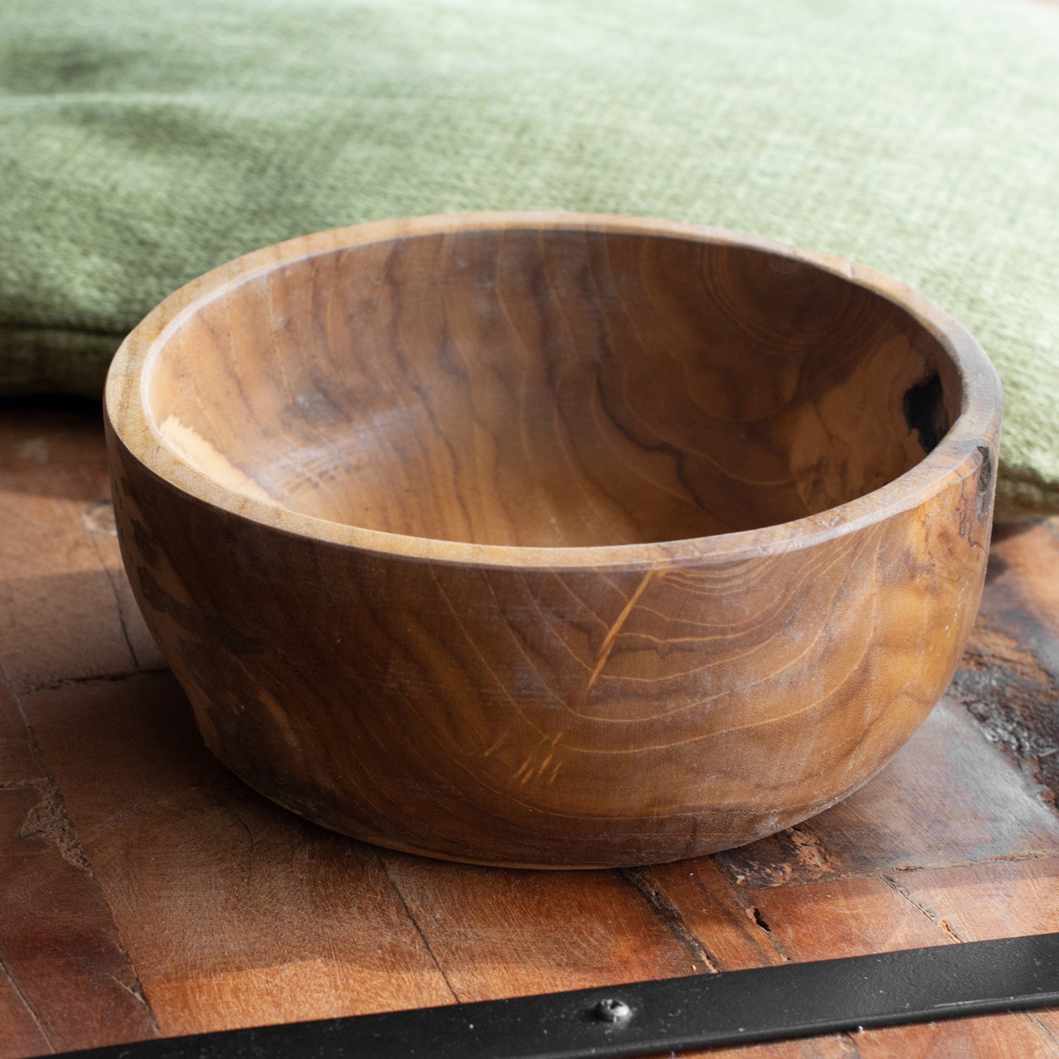 Teak Root Table Bowl