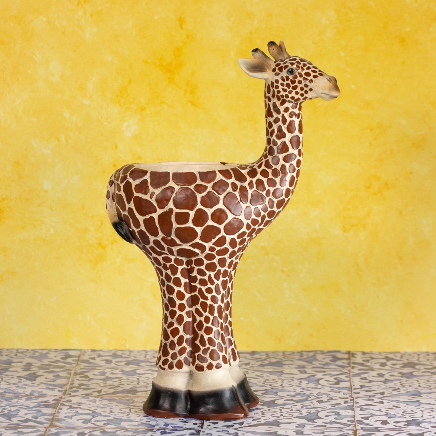 Tall Giraffe Planter