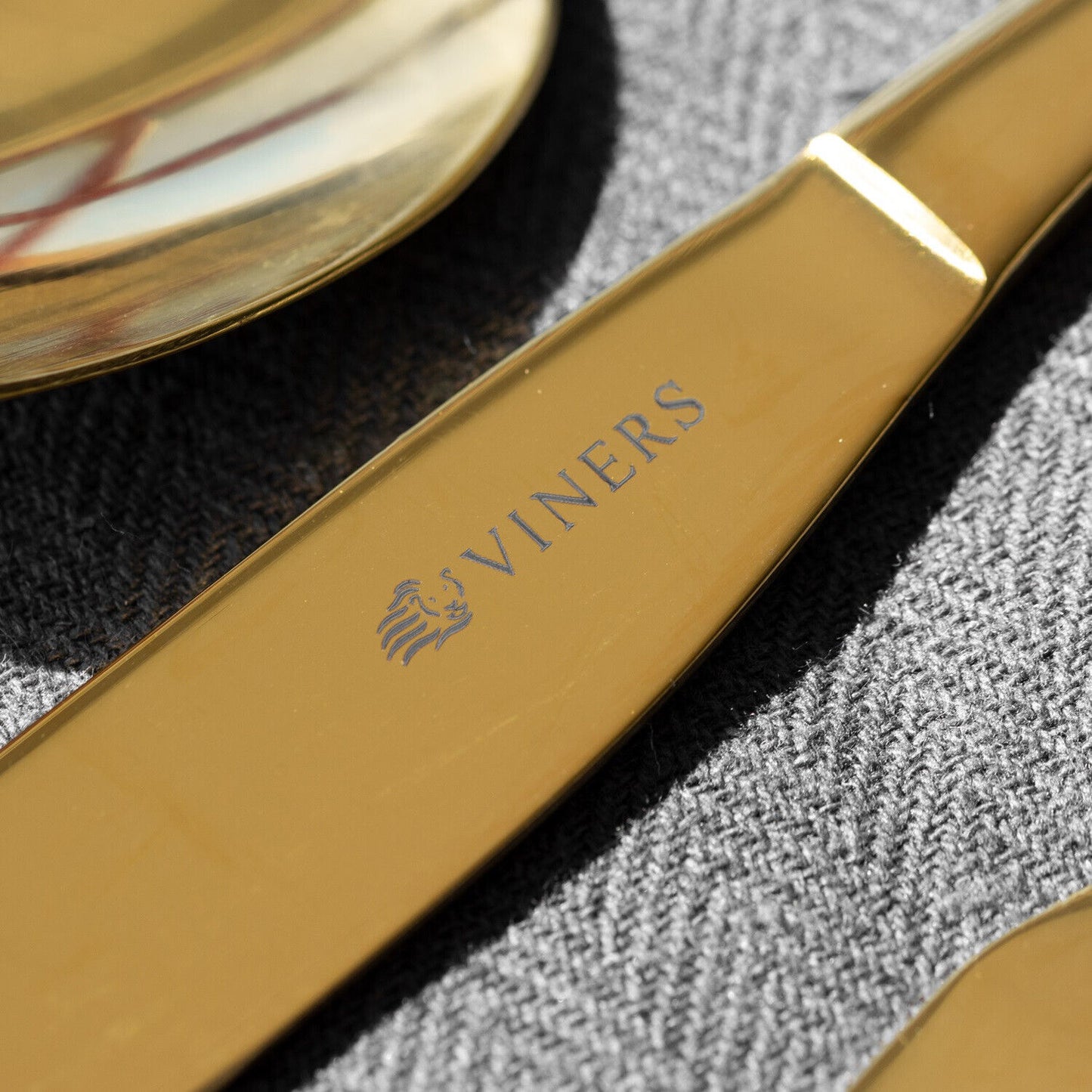 Viners Gold 16 Piece Cutlery Set