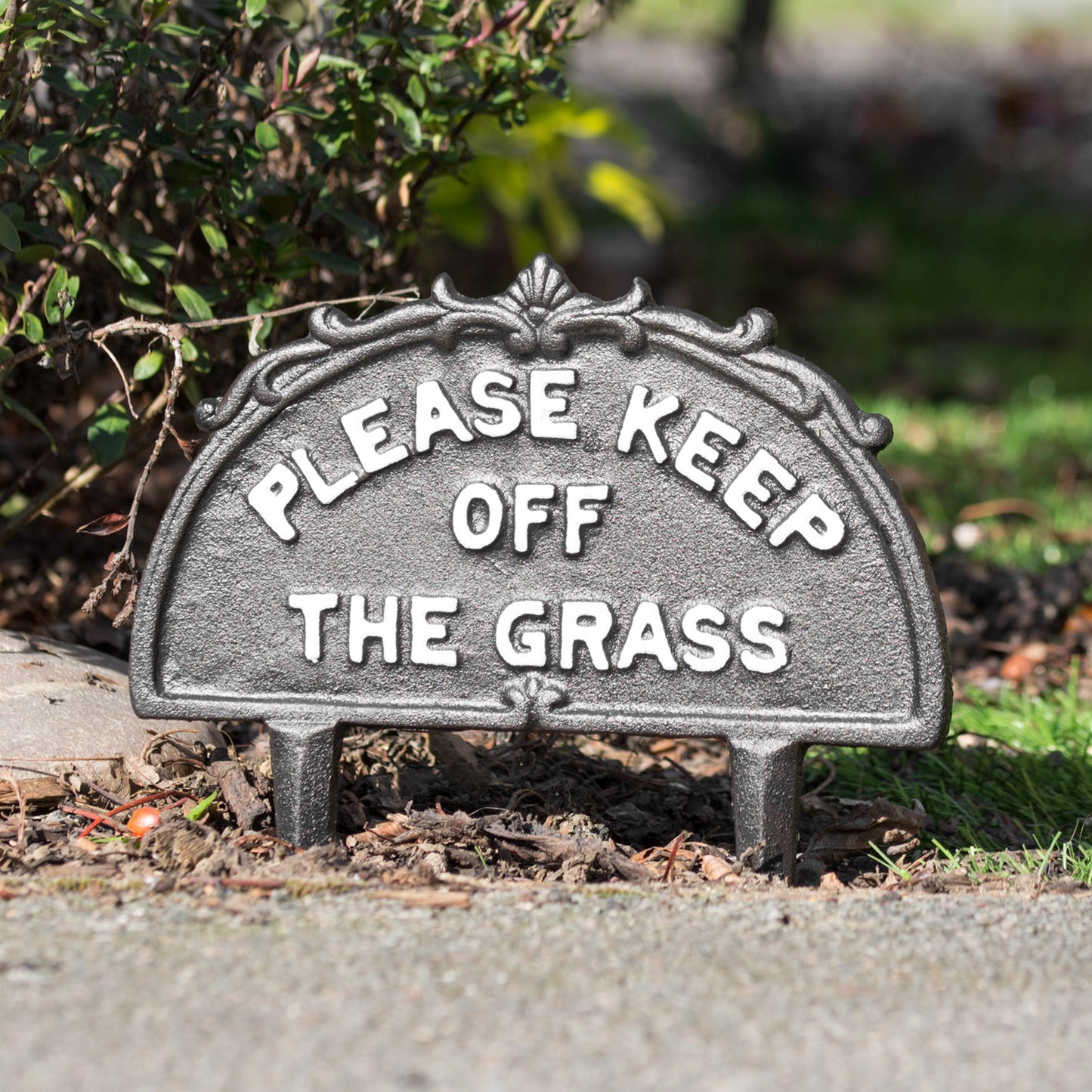 Cast Iron Please Keep Off The Grass Sign